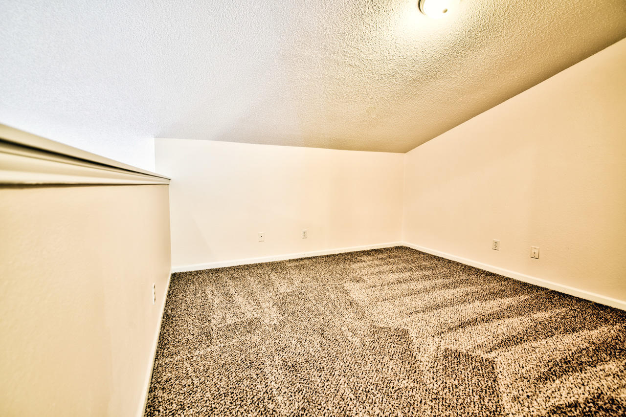 TIGER LAKE - Residential