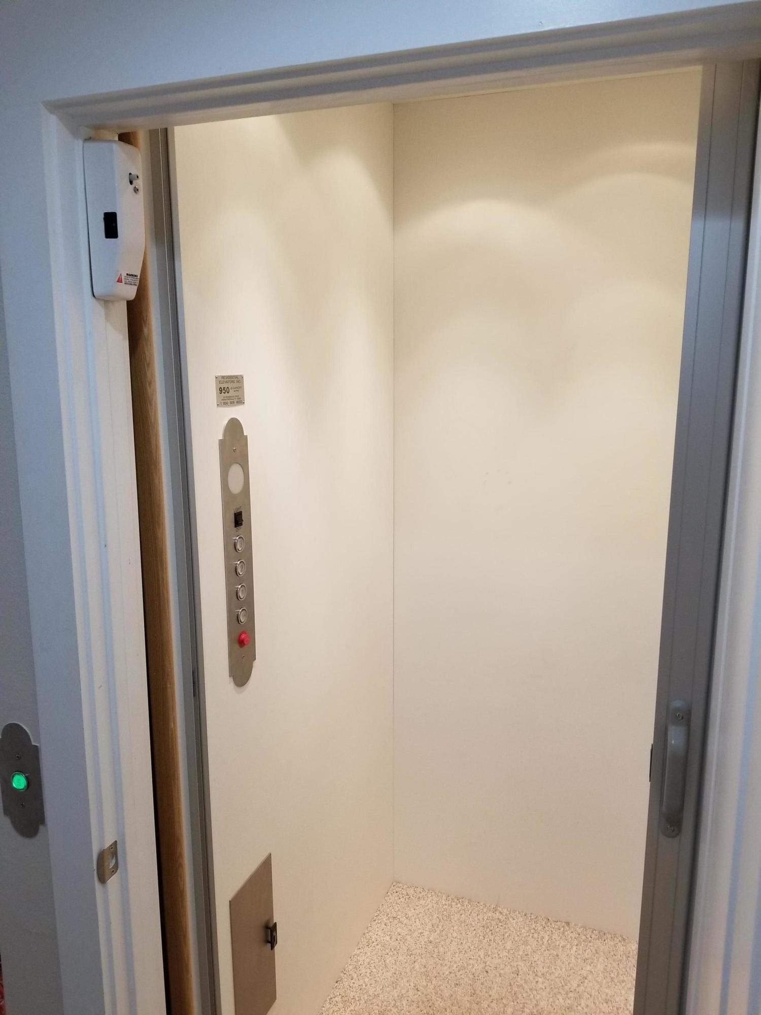 CASA DEL MAR - Residential