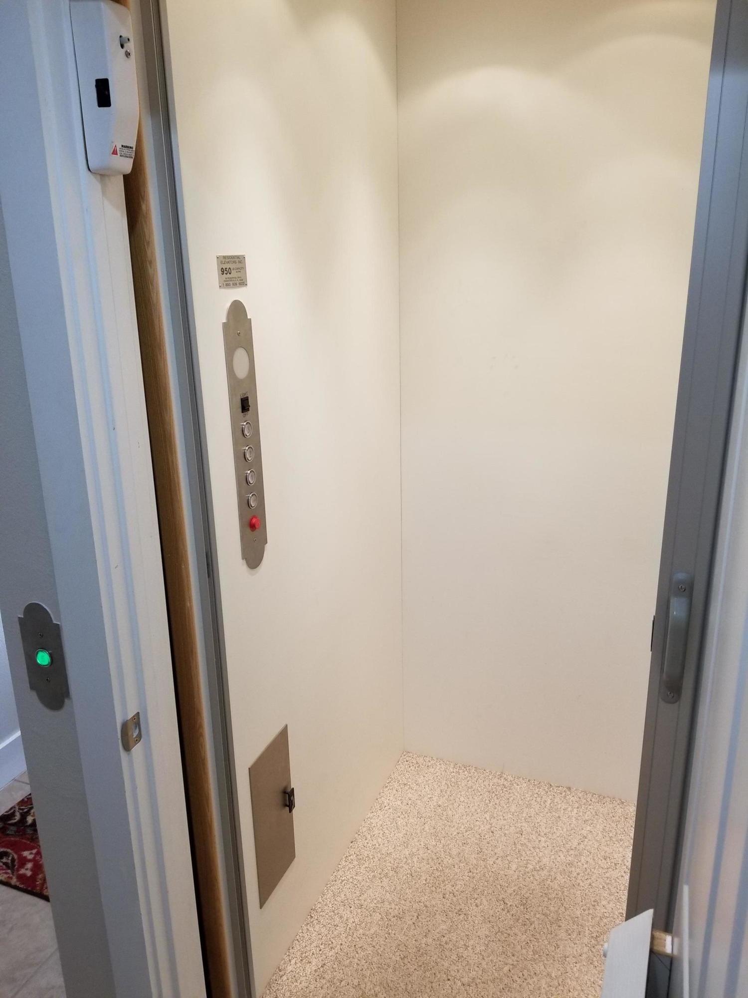 CASA DEL MAR - Residential