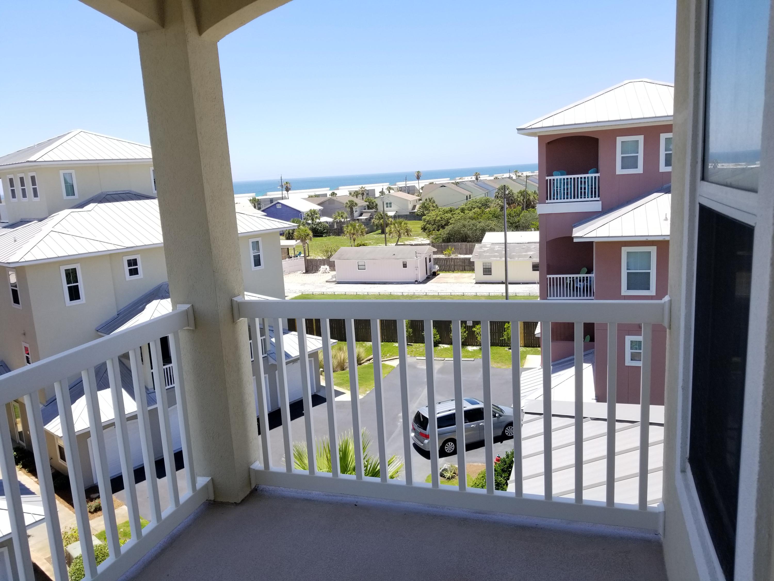 CASA DEL MAR - Residential