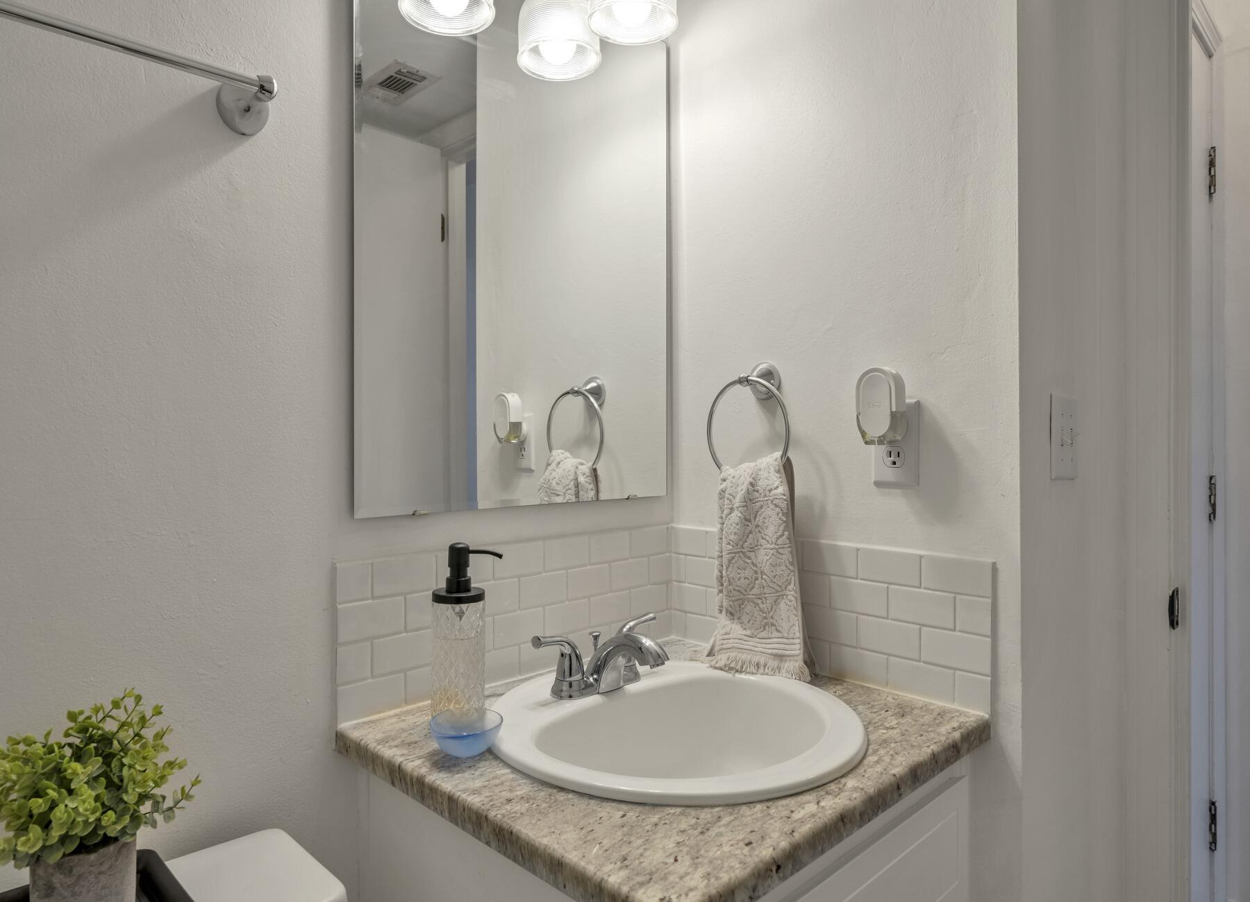 PALM CREST - Residential Lease