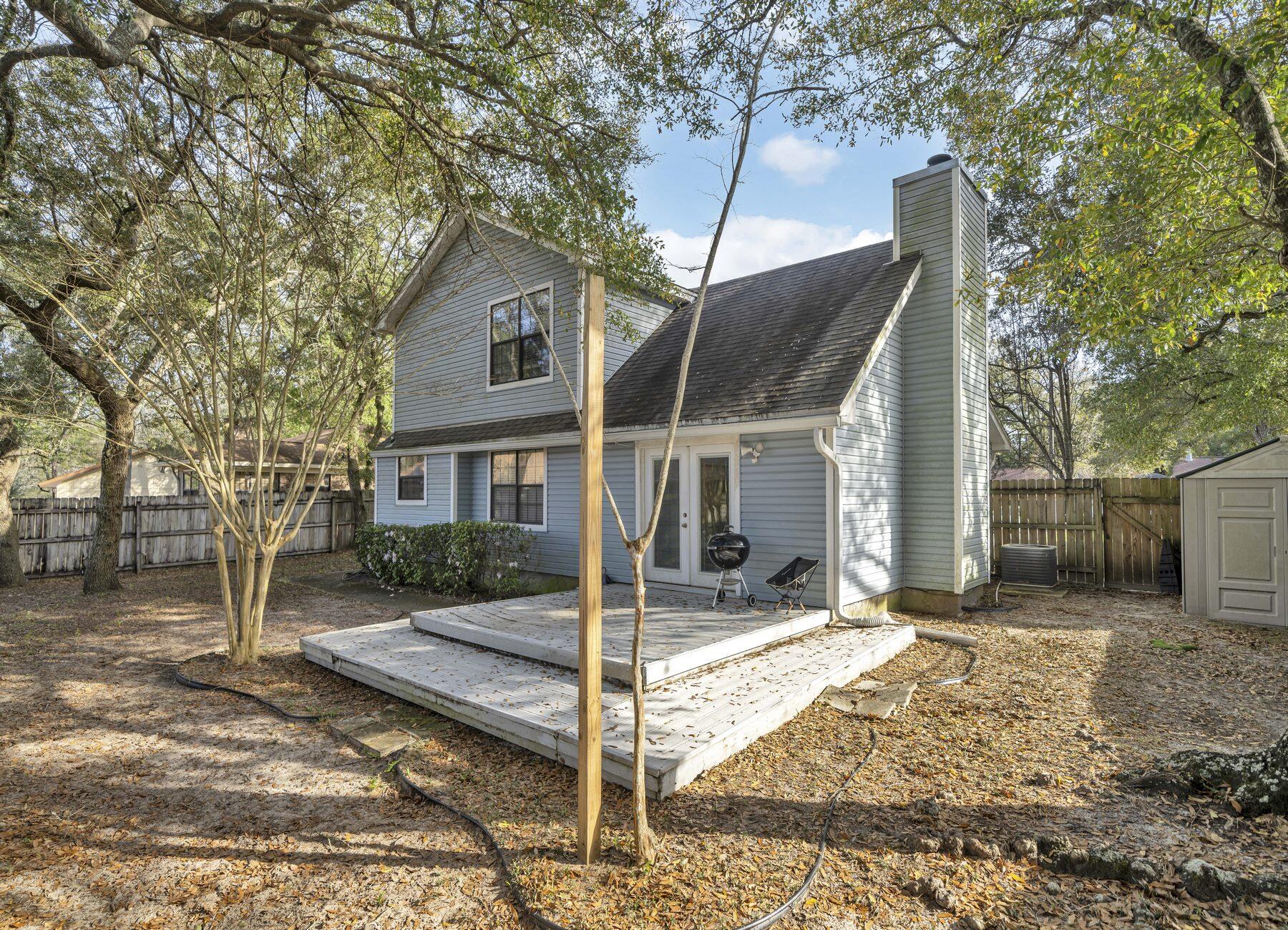 PALM CREST - Residential Lease