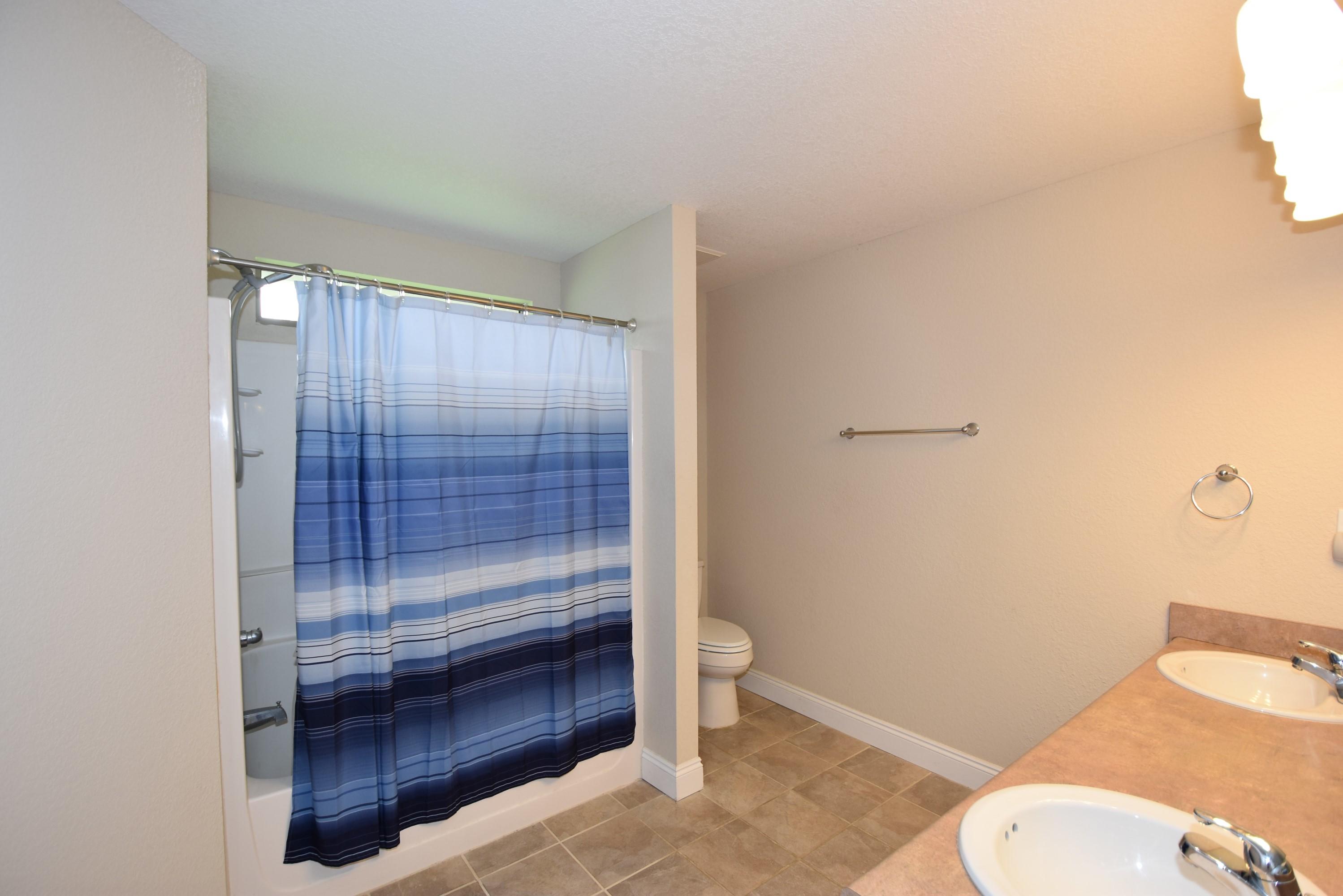 WHITE OAK ESTATES - Residential