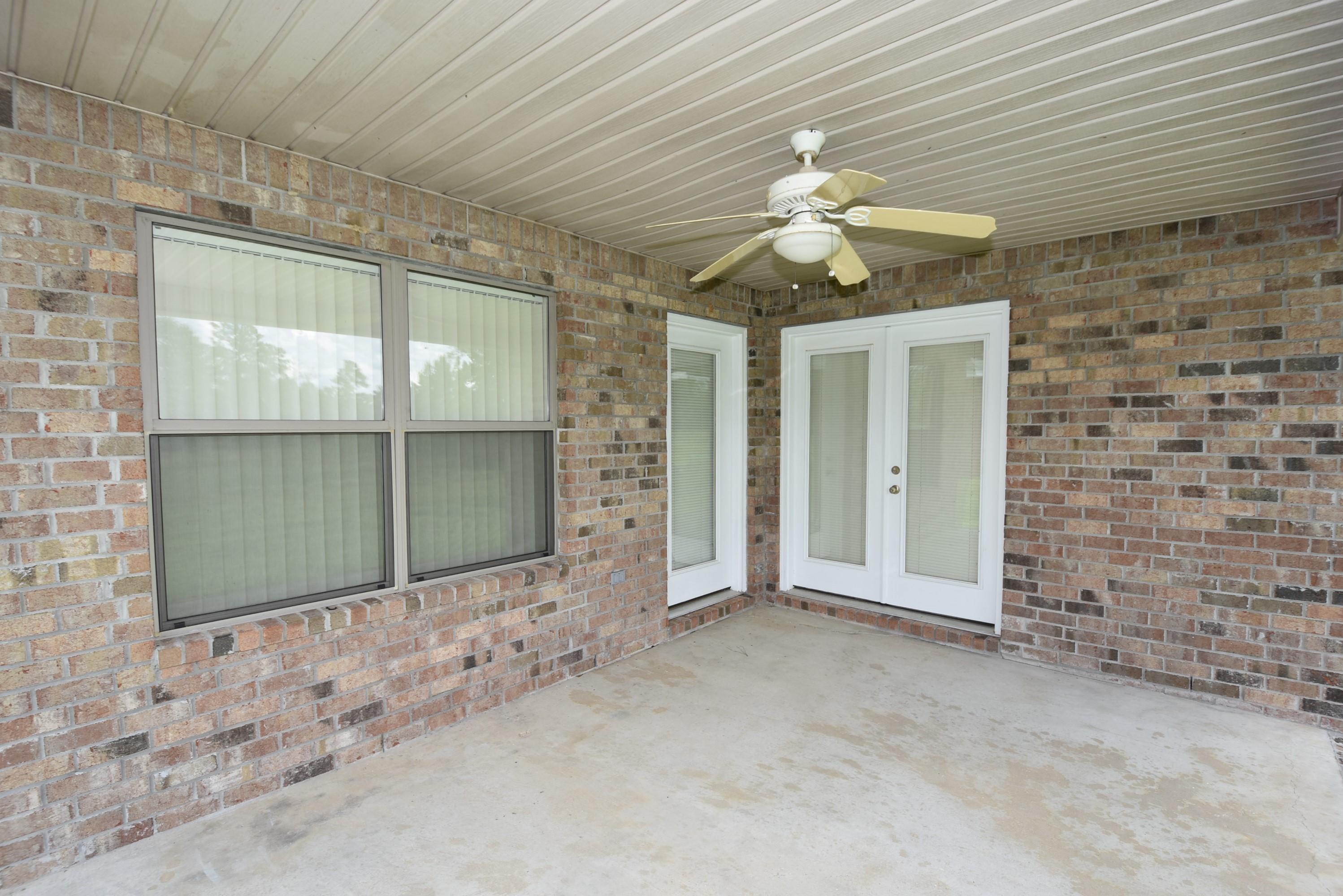 WHITE OAK ESTATES - Residential