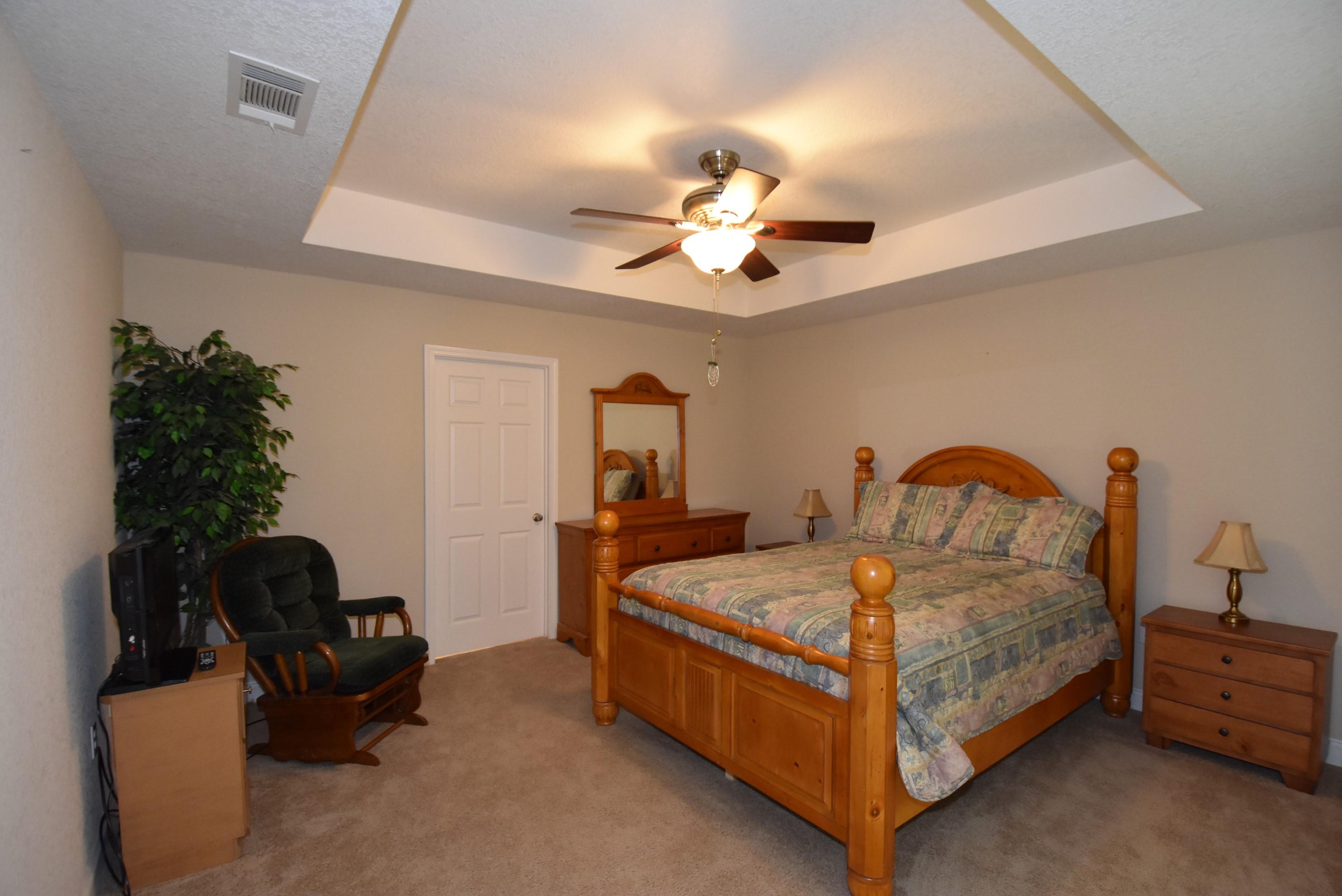 WHITE OAK ESTATES - Residential