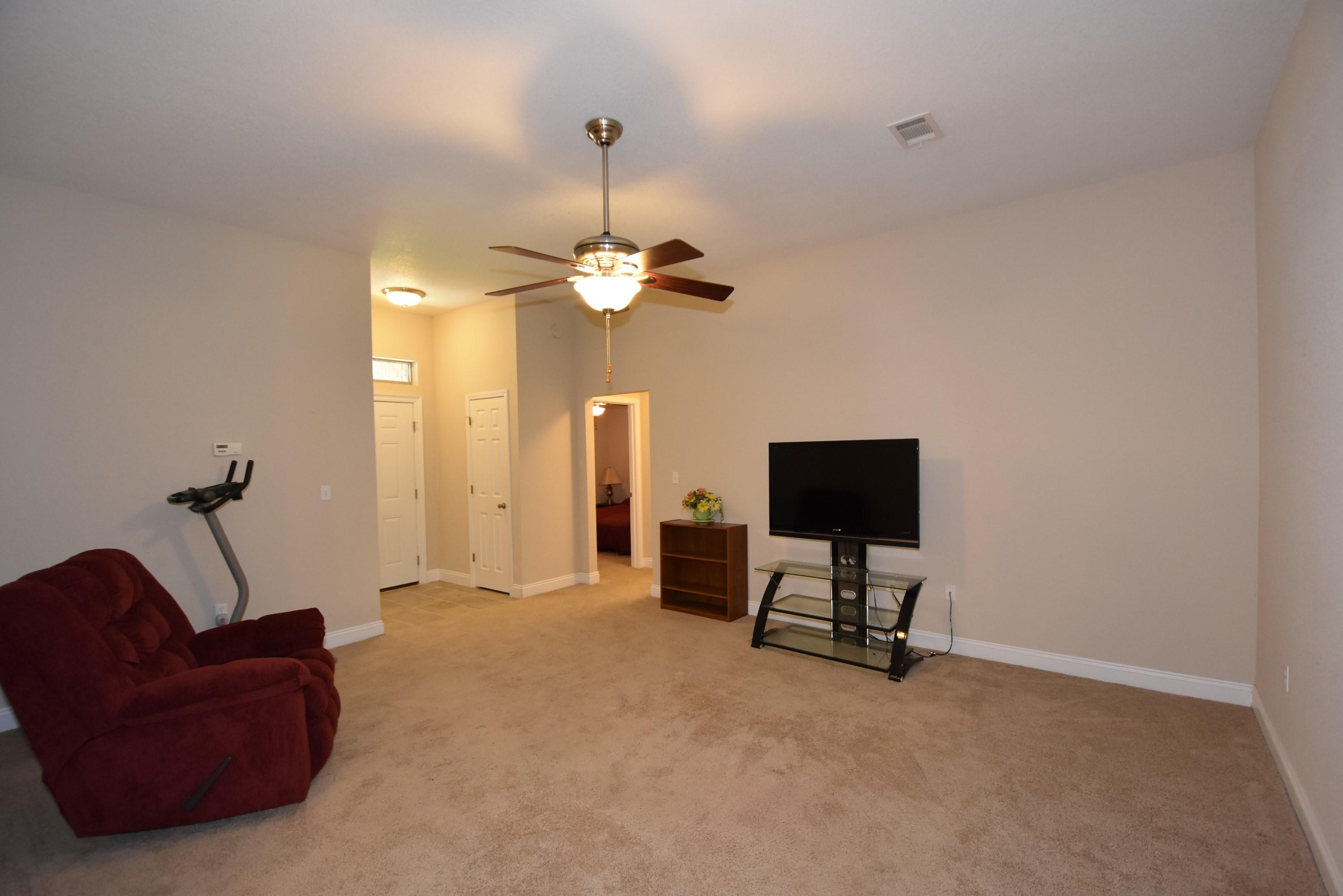 WHITE OAK ESTATES - Residential