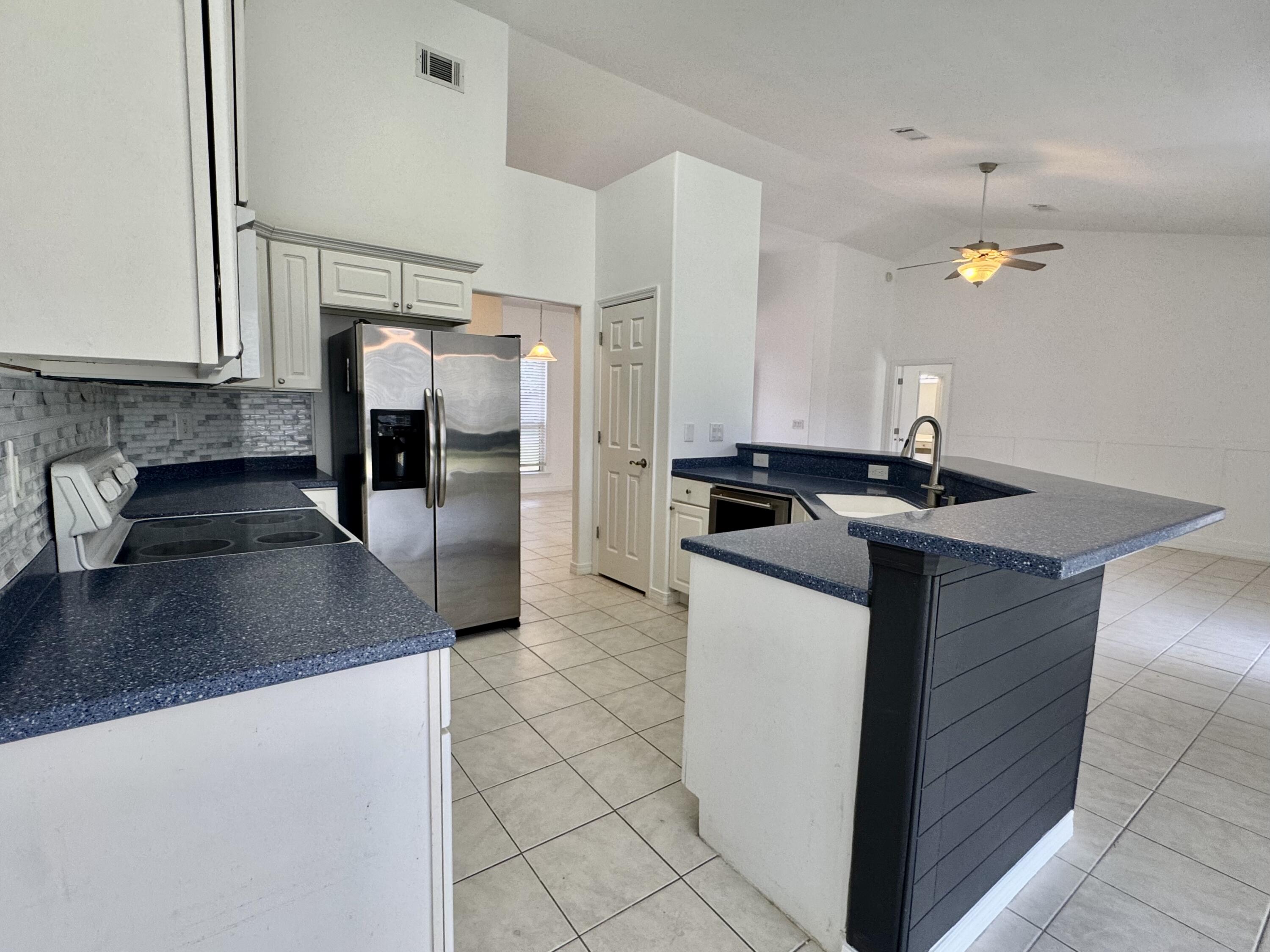 Emerald Walk (Aka Flamingo Village) - Residential Lease