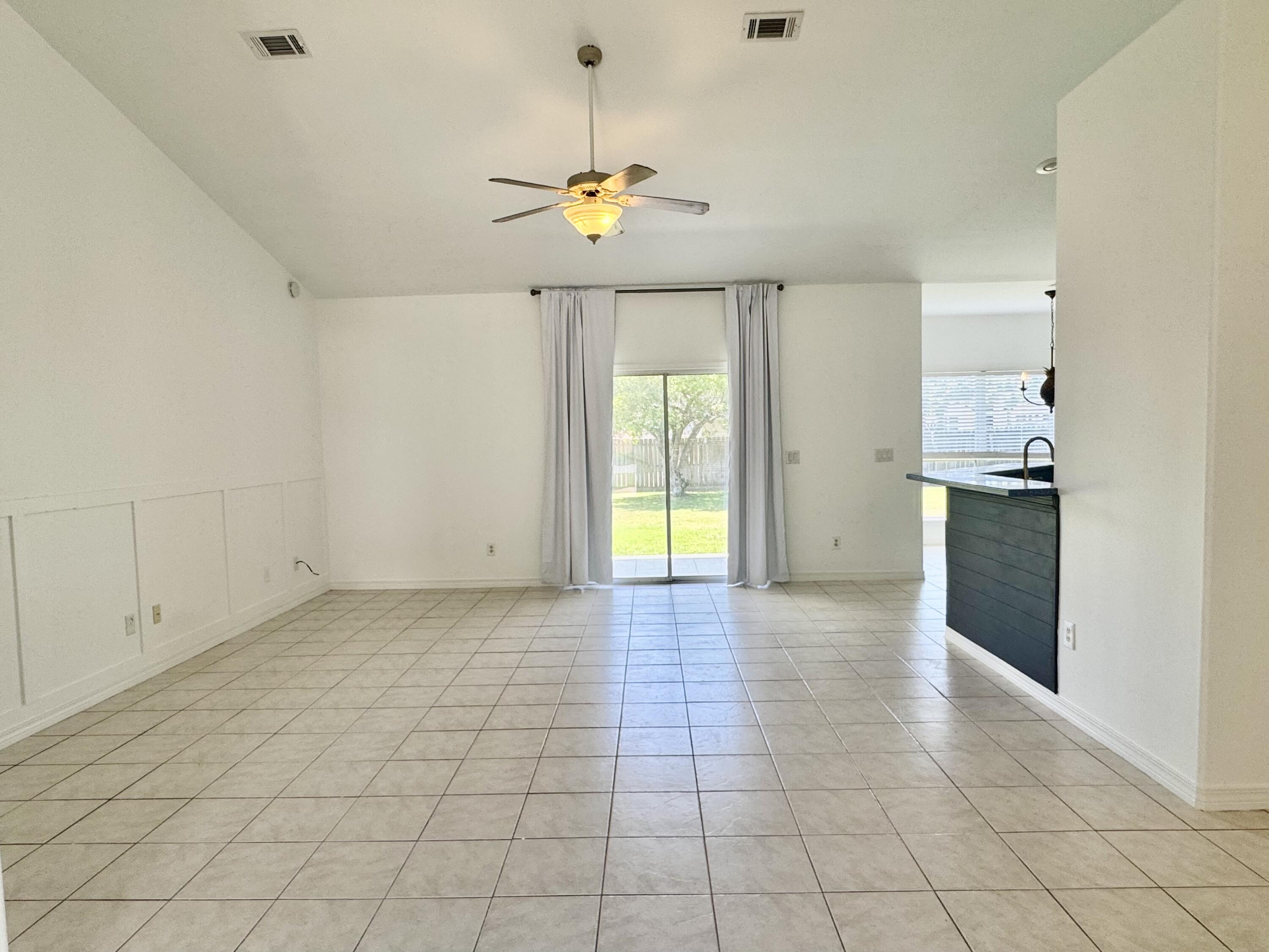 Emerald Walk (Aka Flamingo Village) - Residential Lease