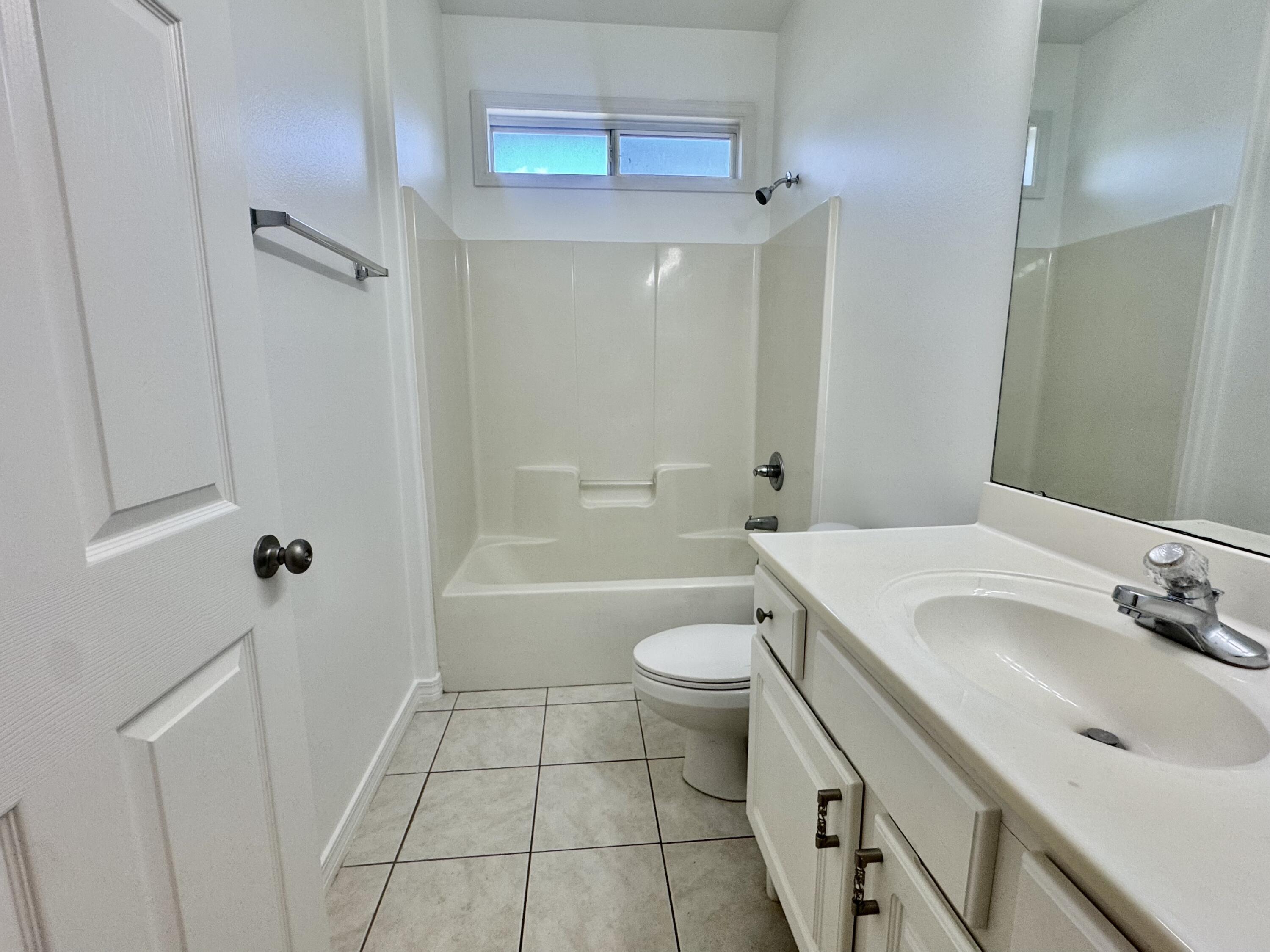Emerald Walk (Aka Flamingo Village) - Residential Lease