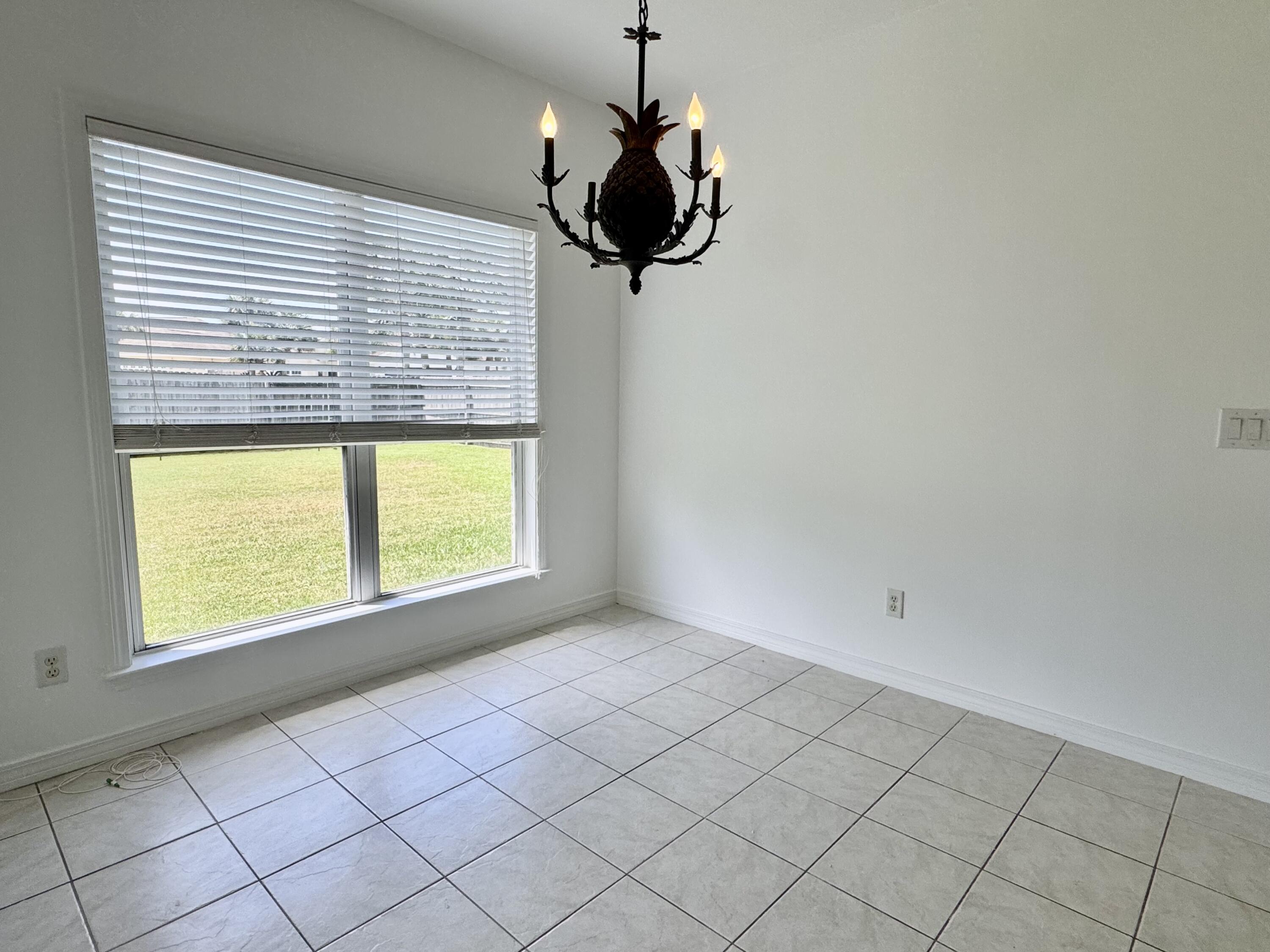 Emerald Walk (Aka Flamingo Village) - Residential Lease