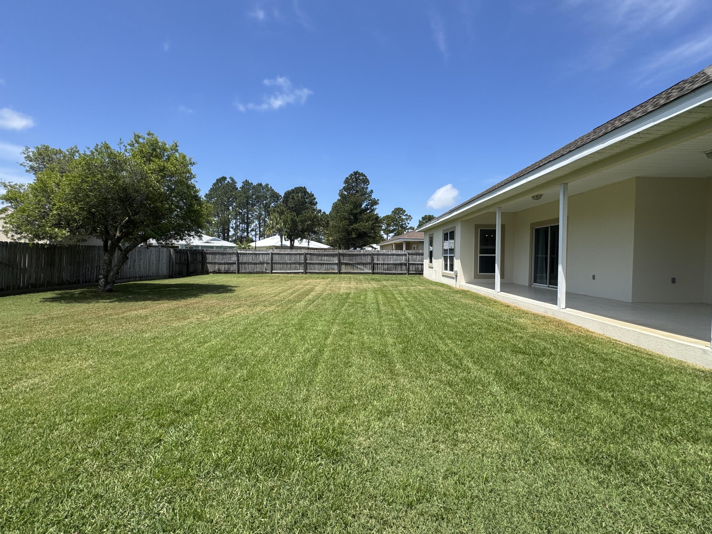 Emerald Walk (Aka Flamingo Village) - Residential Lease