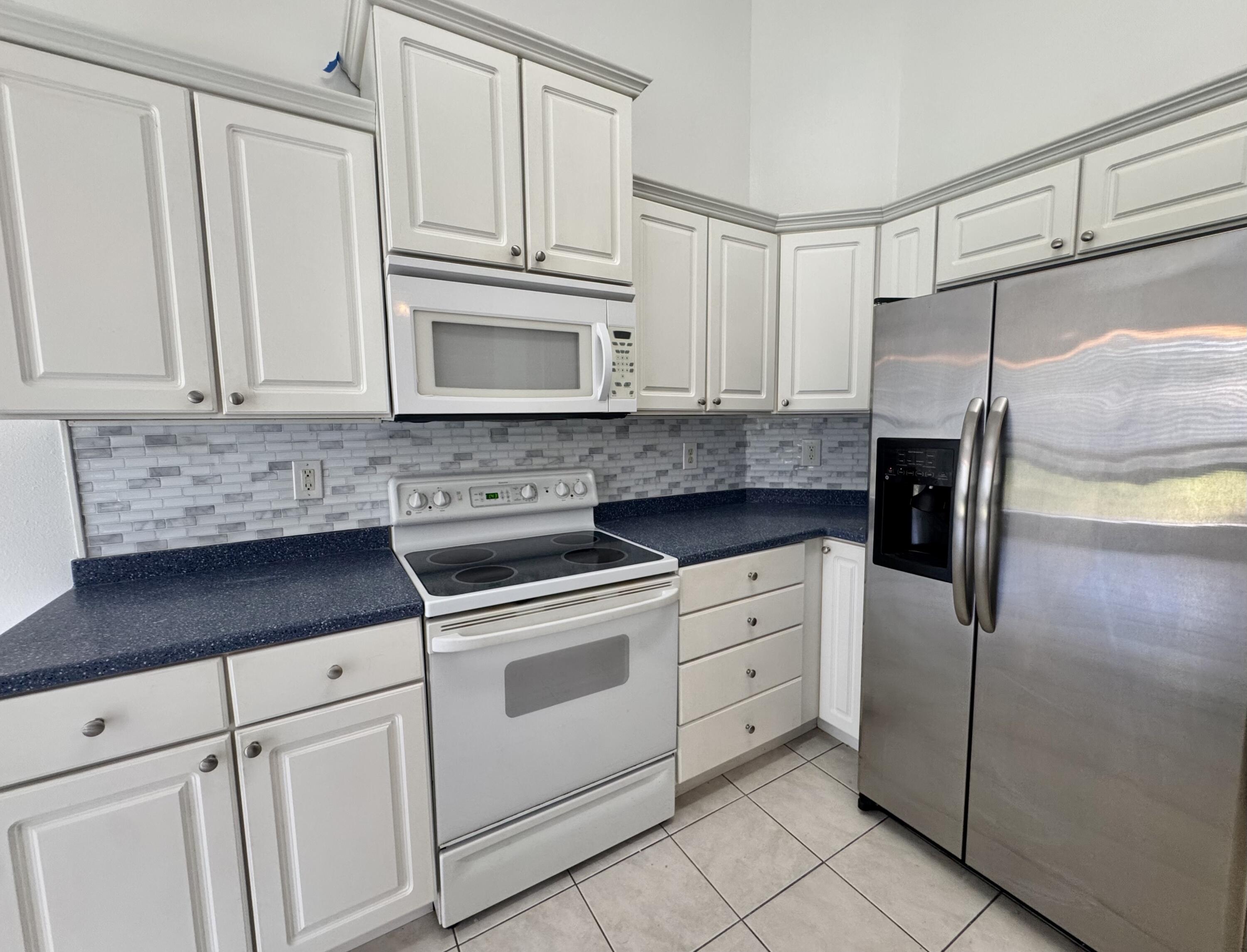 Emerald Walk (Aka Flamingo Village) - Residential Lease