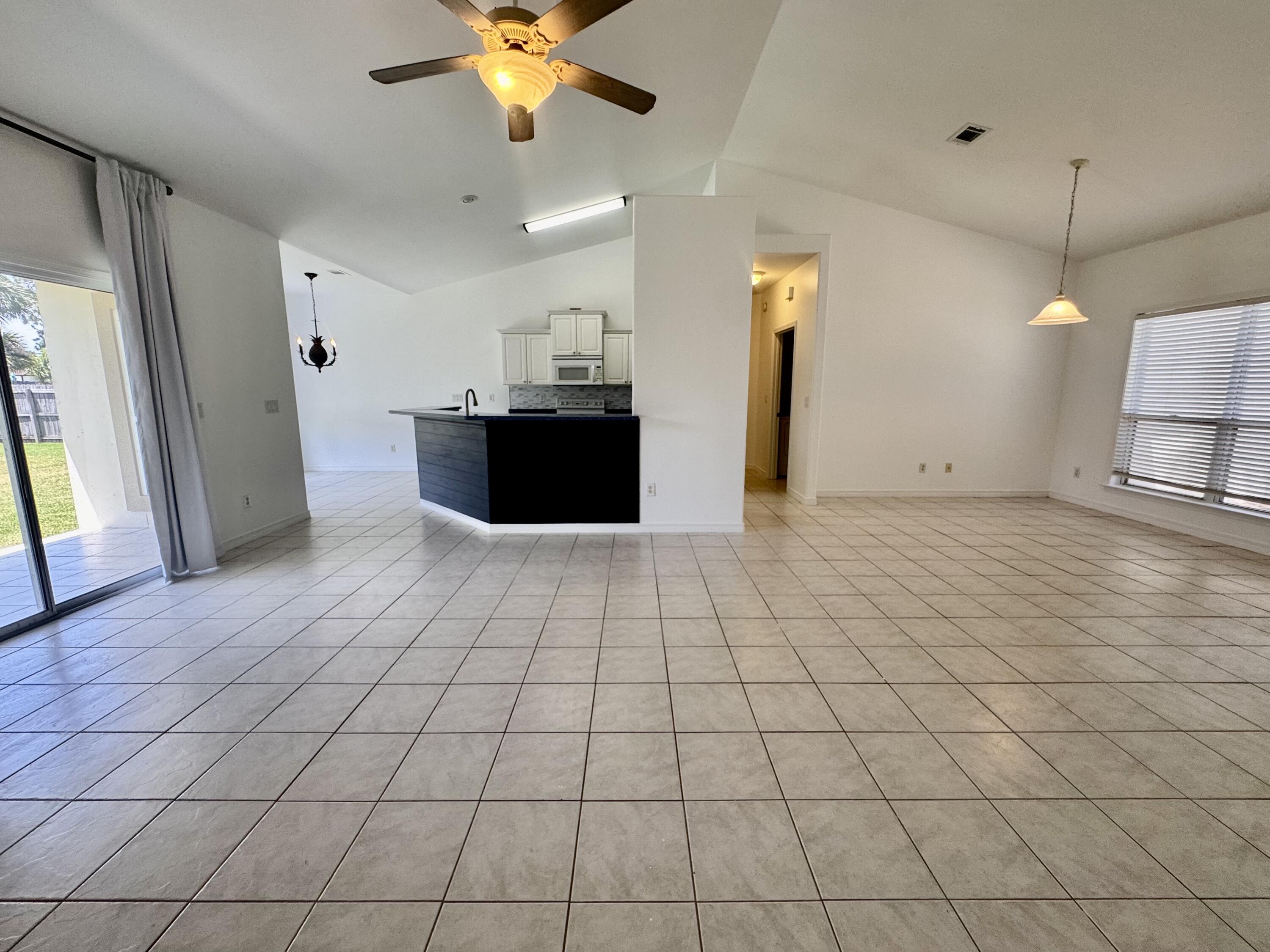 Emerald Walk (Aka Flamingo Village) - Residential Lease