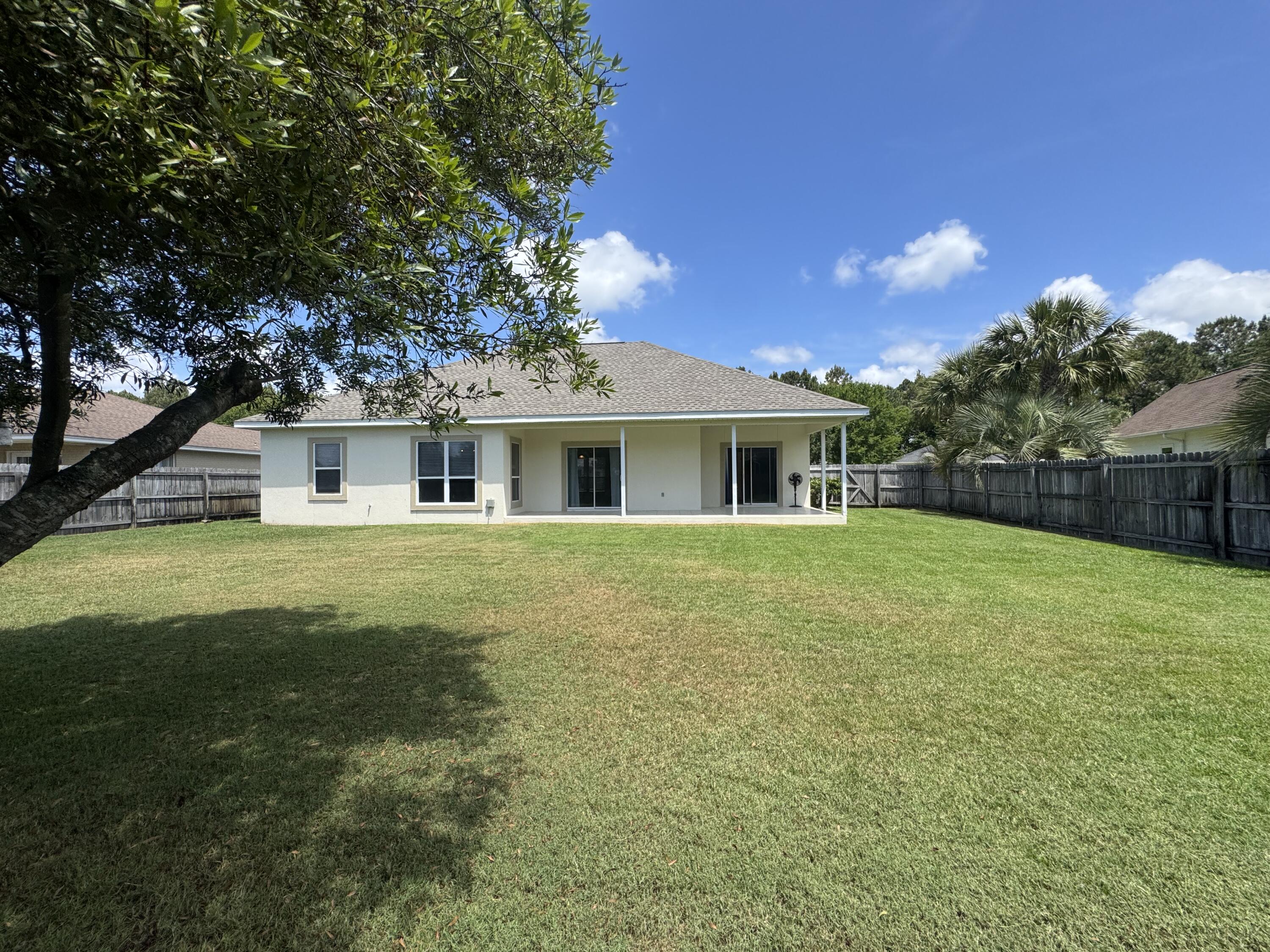 Emerald Walk (Aka Flamingo Village) - Residential Lease