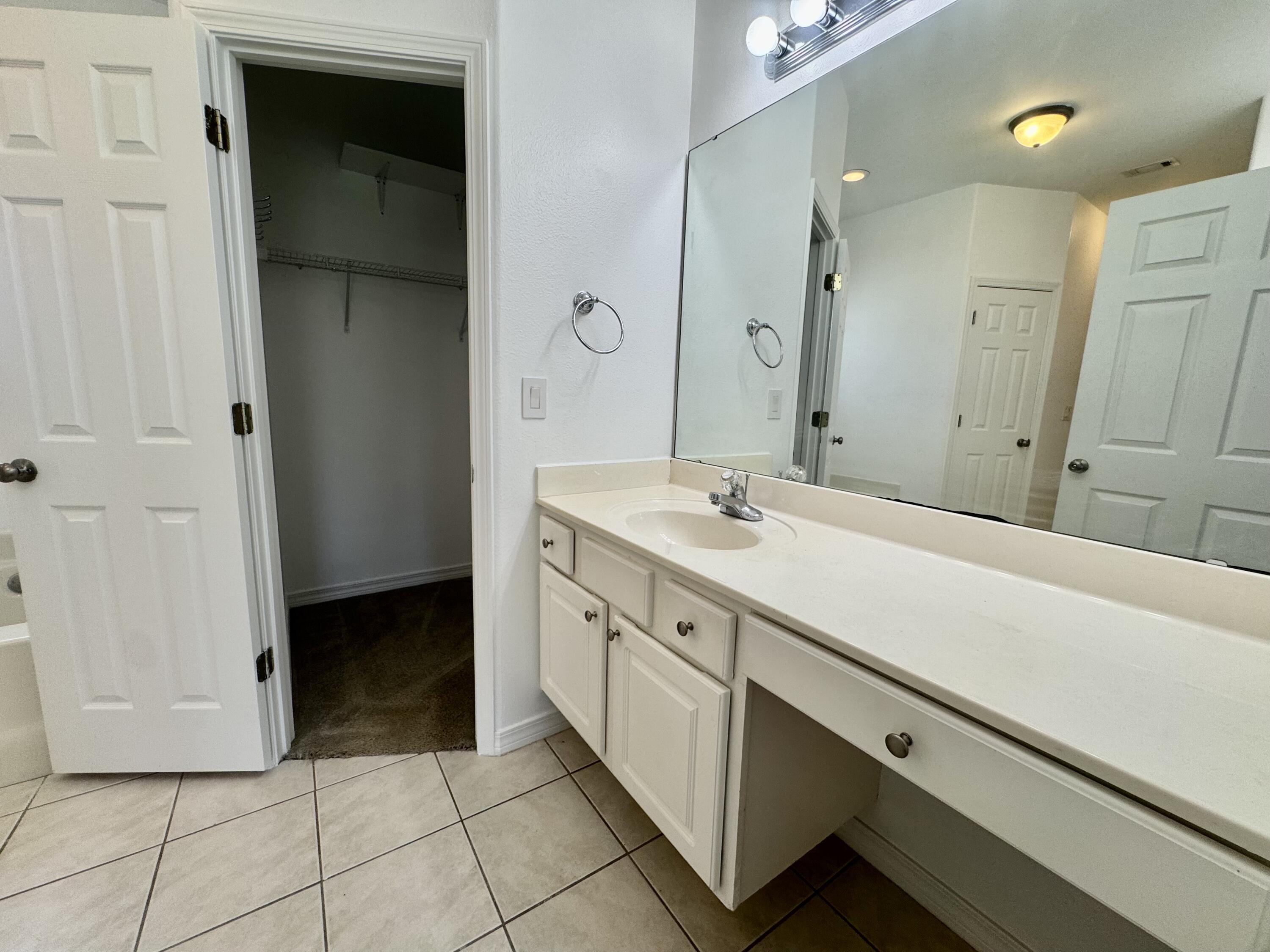 Emerald Walk (Aka Flamingo Village) - Residential Lease
