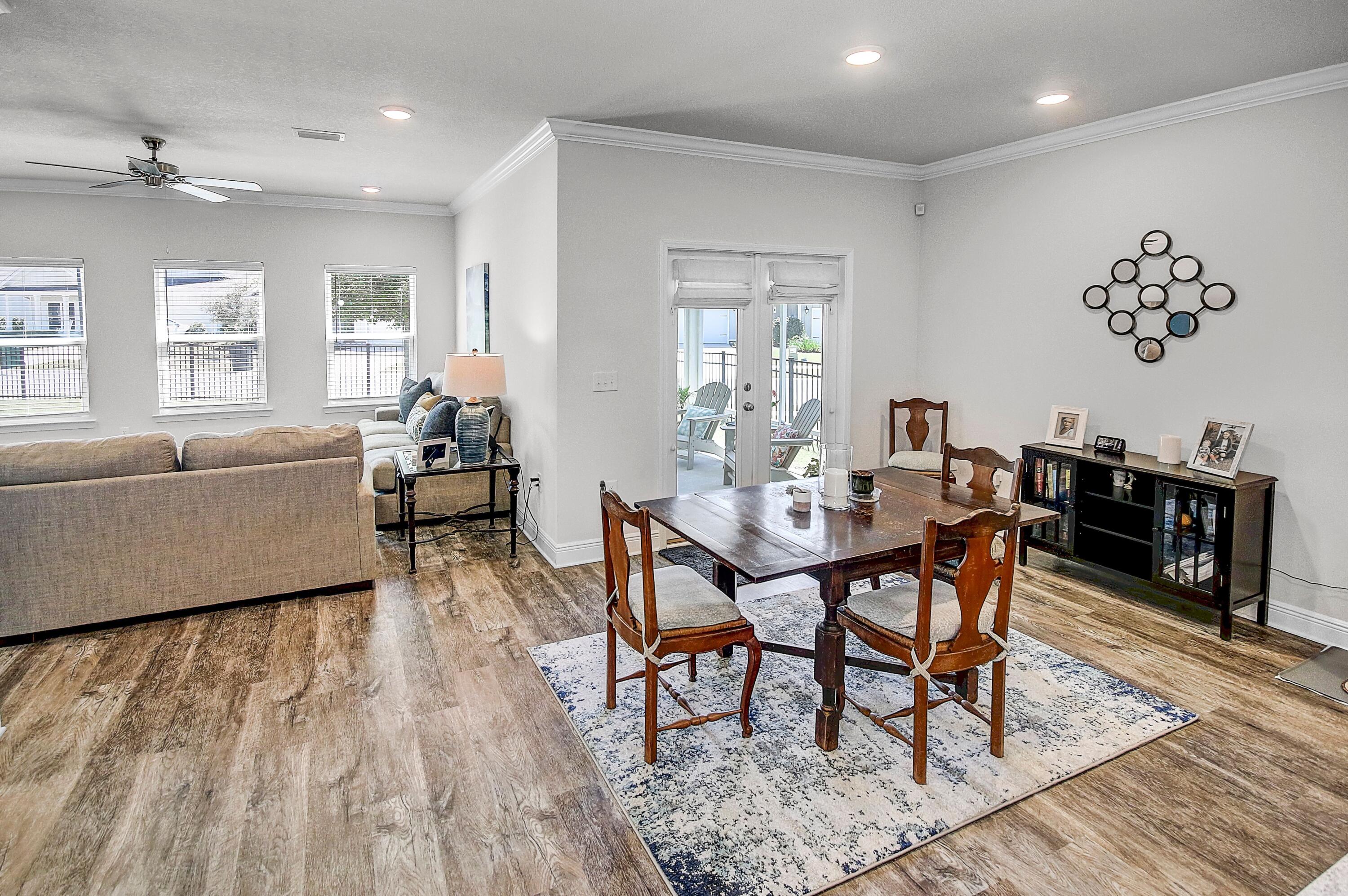 HAMMOCK BAY - Residential