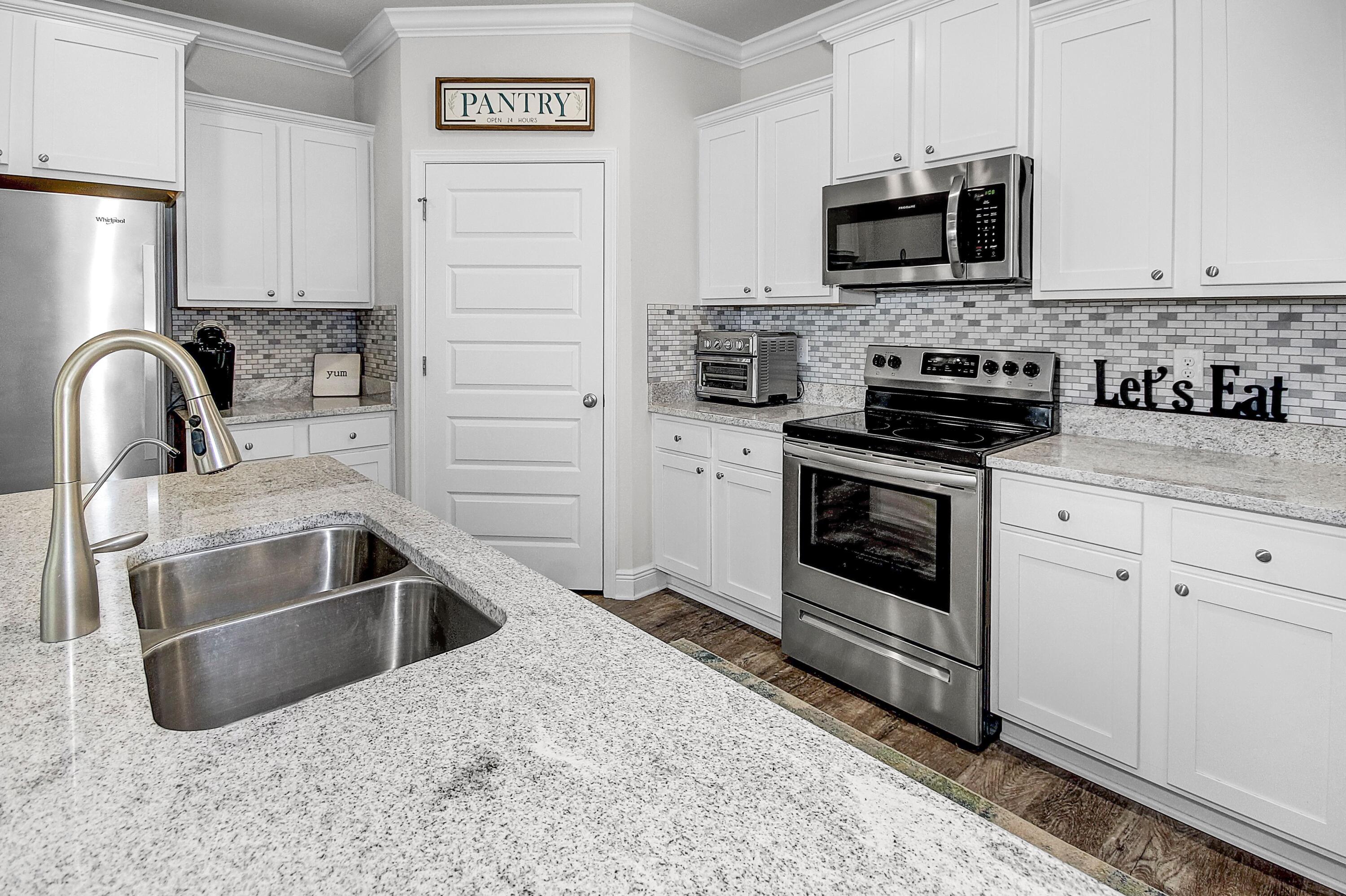 HAMMOCK BAY - Residential