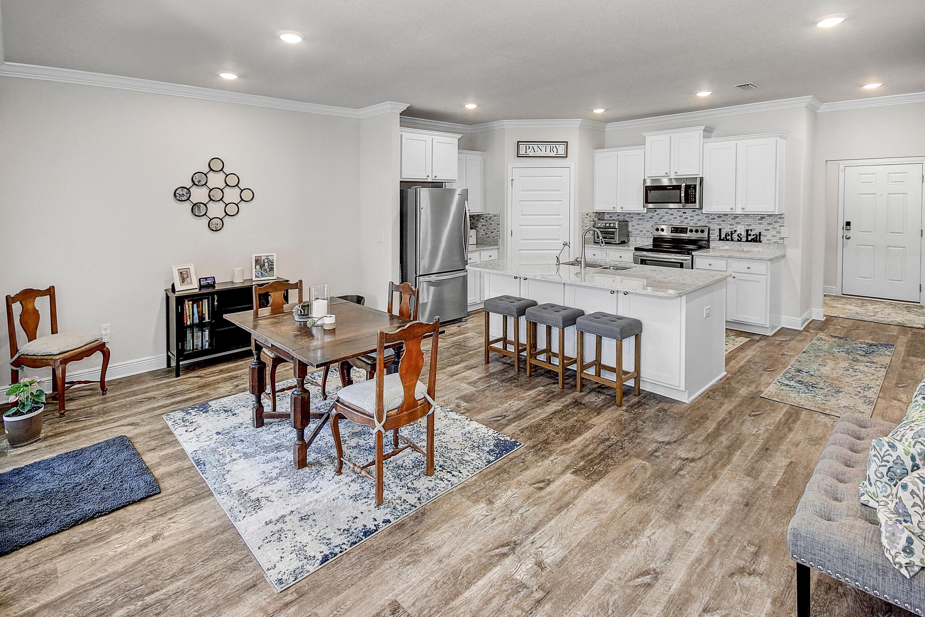 HAMMOCK BAY - Residential