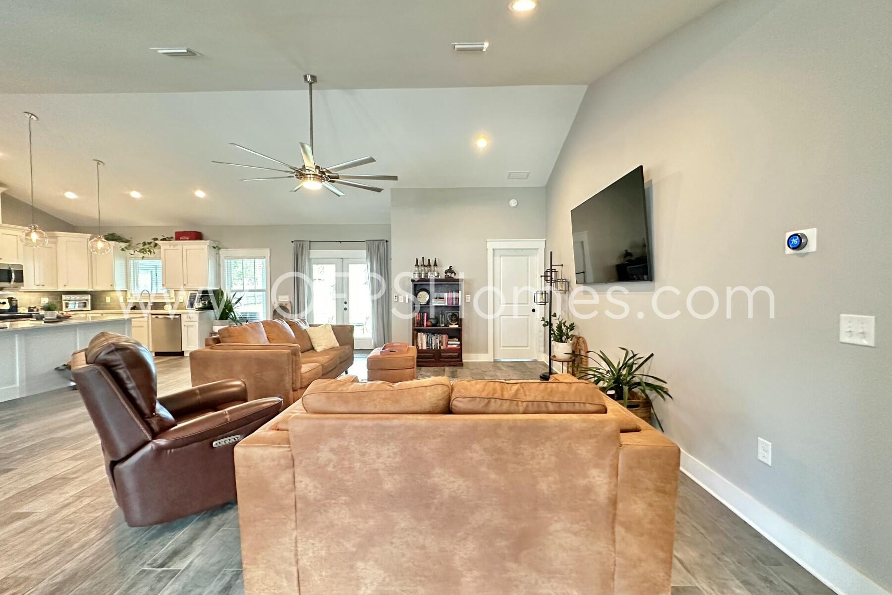 NAVARRE S/D 1ST ADDN - Residential Lease