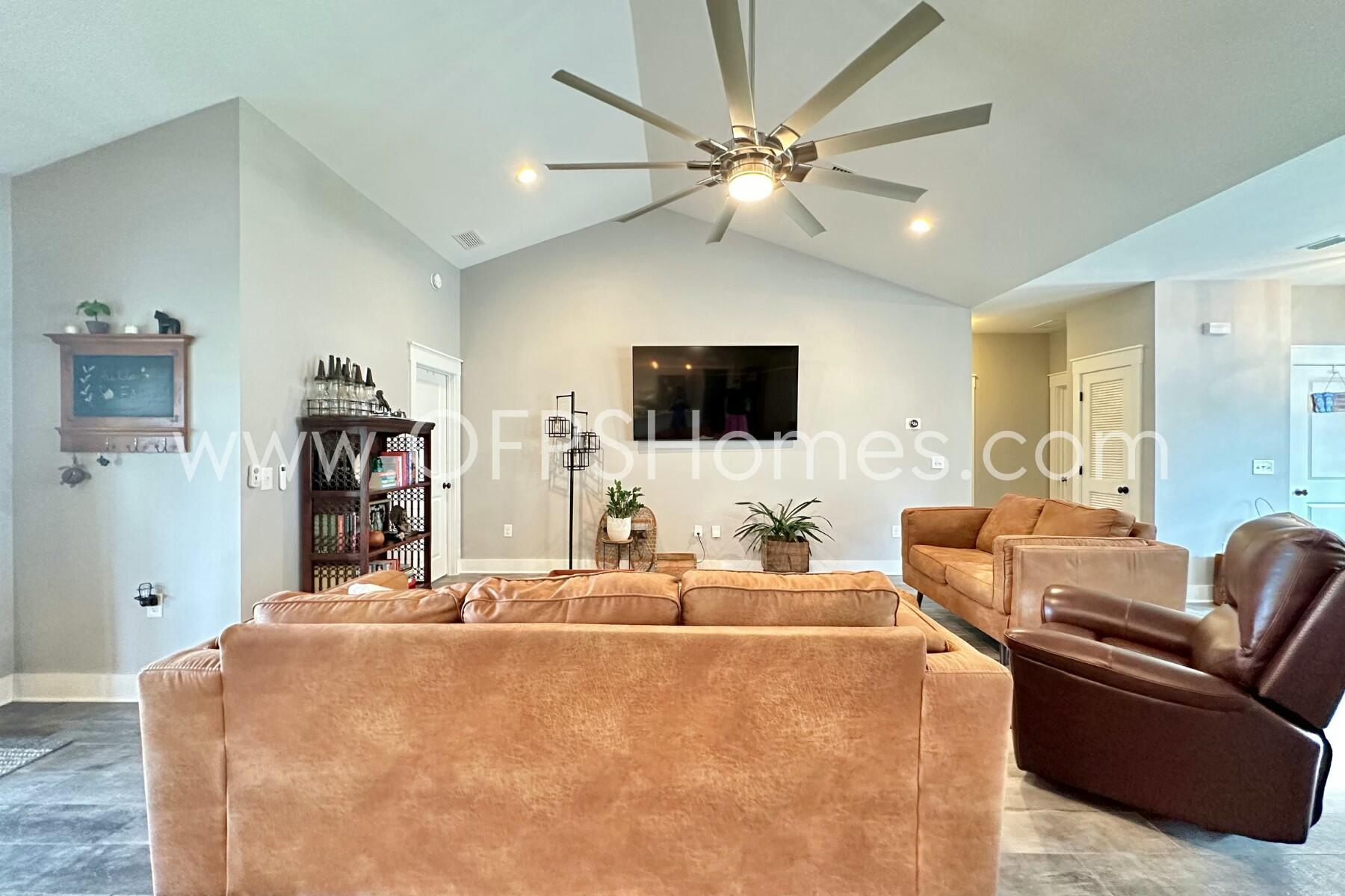 NAVARRE S/D 1ST ADDN - Residential Lease