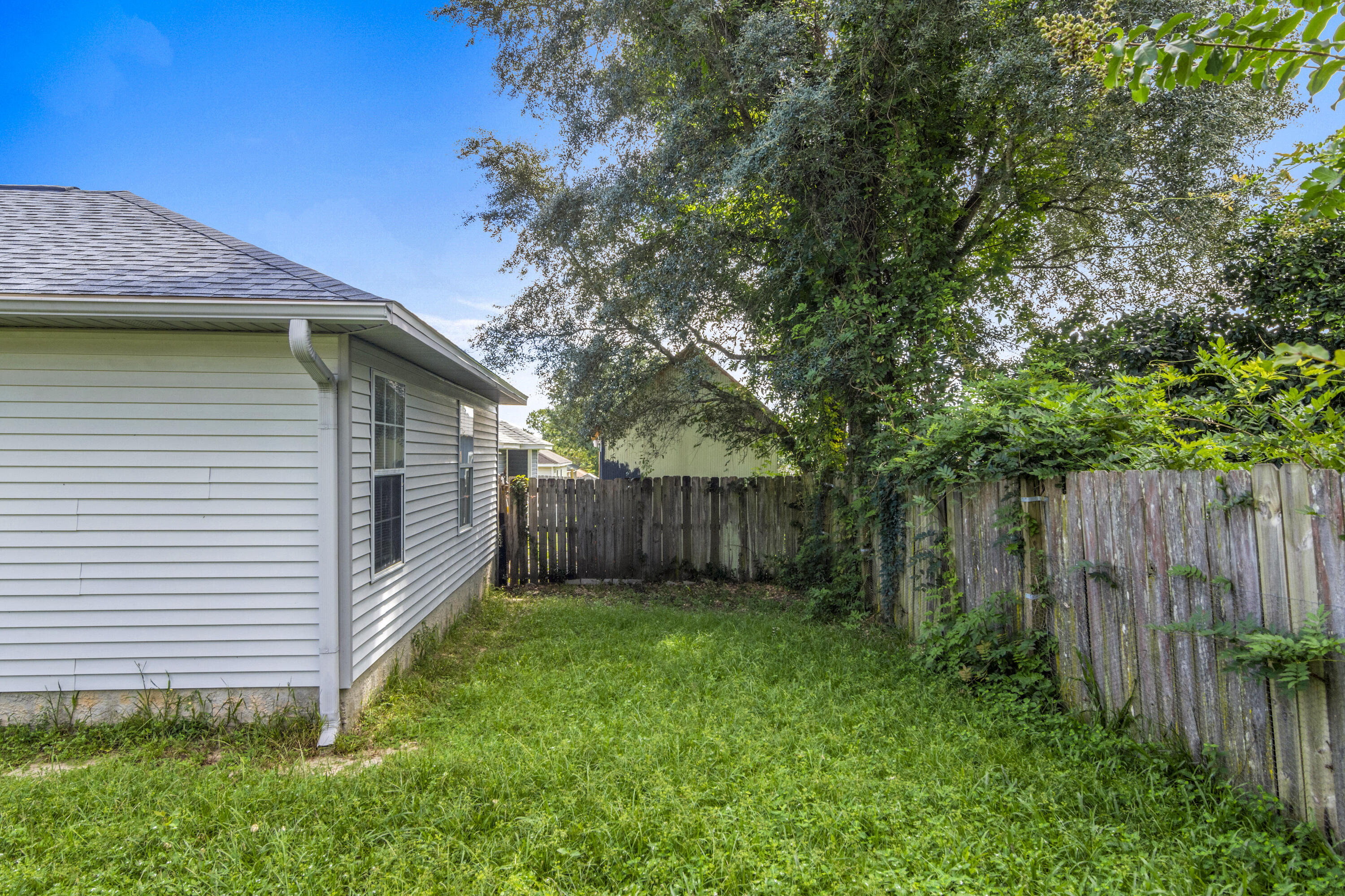 SOUTHVIEW ESTATES - Residential Lease