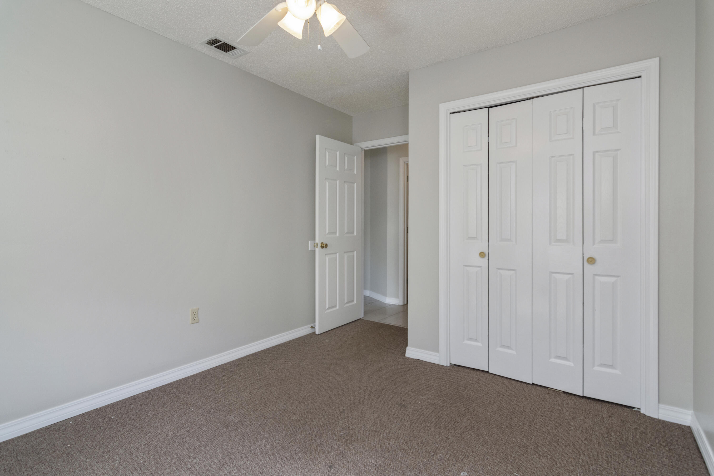 SOUTHVIEW ESTATES - Residential Lease