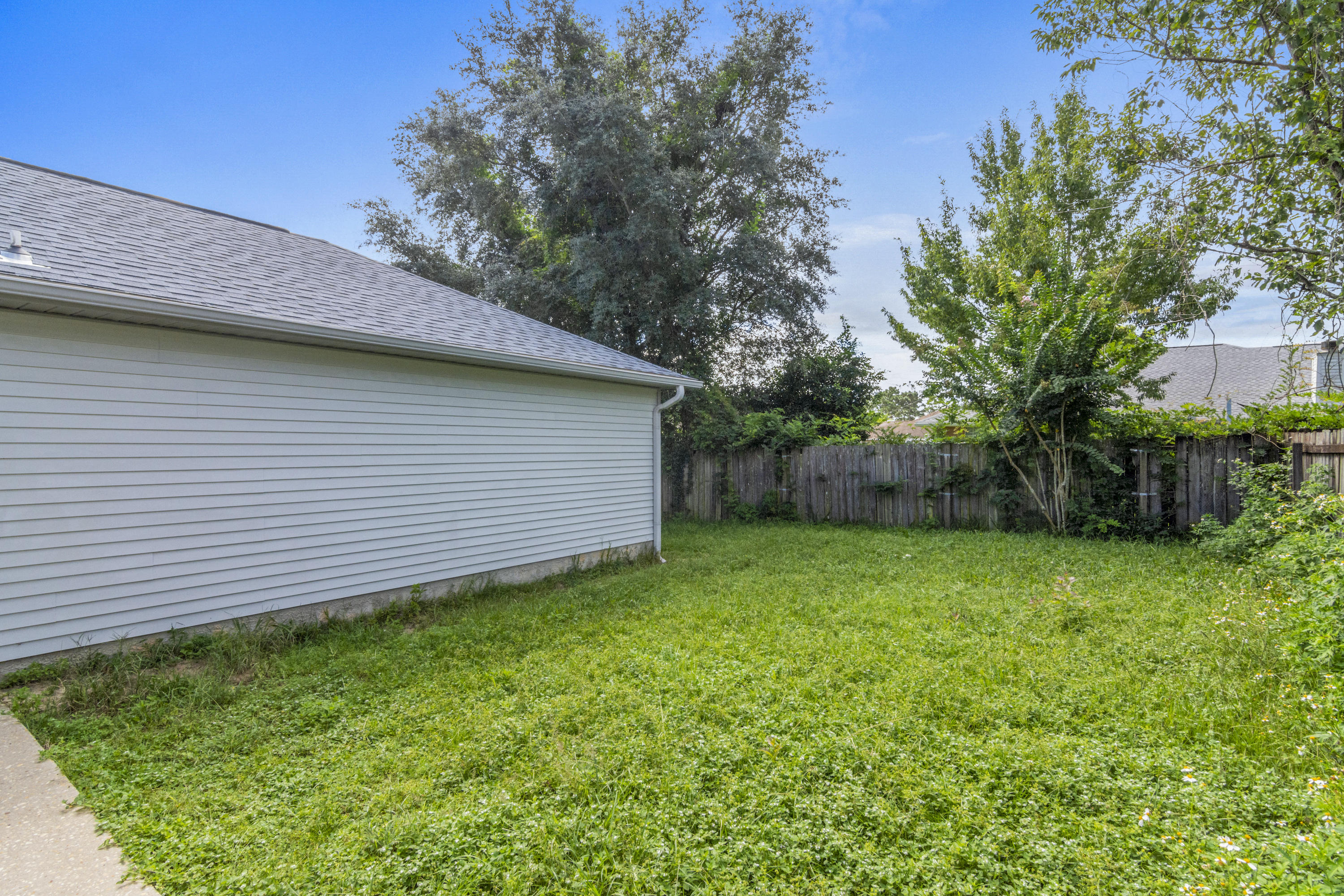 SOUTHVIEW ESTATES - Residential Lease