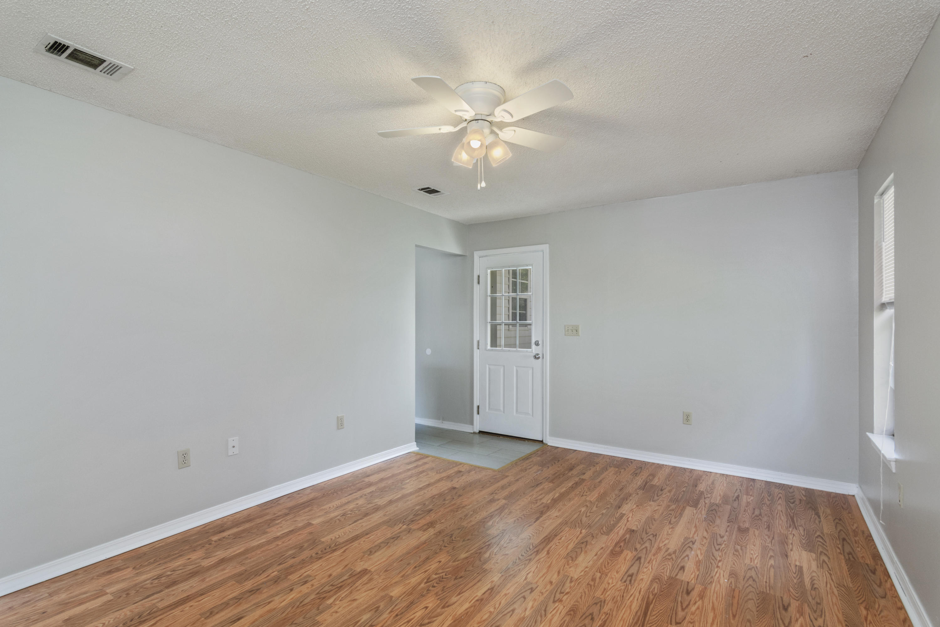 SOUTHVIEW ESTATES - Residential Lease