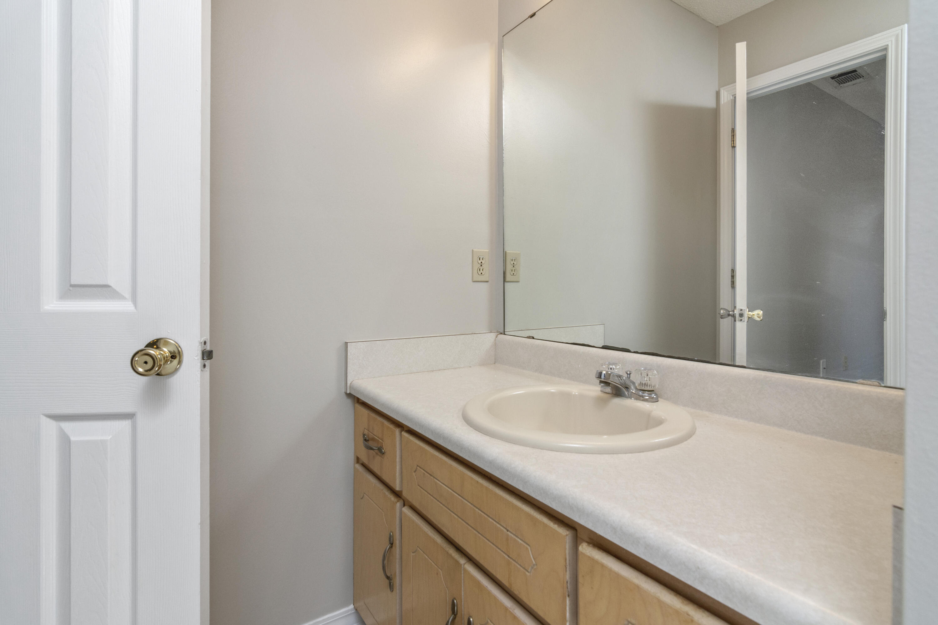 SOUTHVIEW ESTATES - Residential Lease