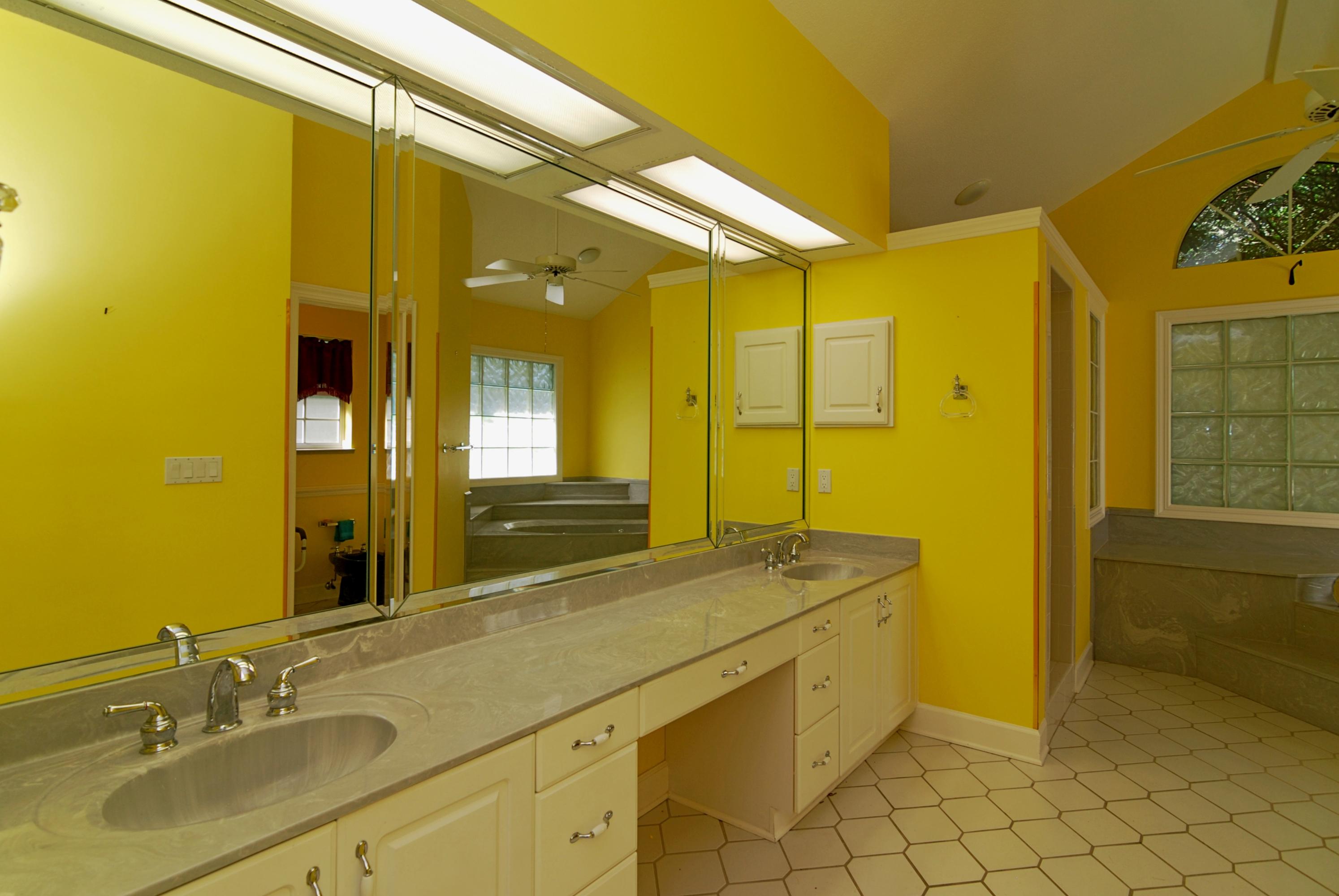 JOES BAYOU DESTIN - Residential