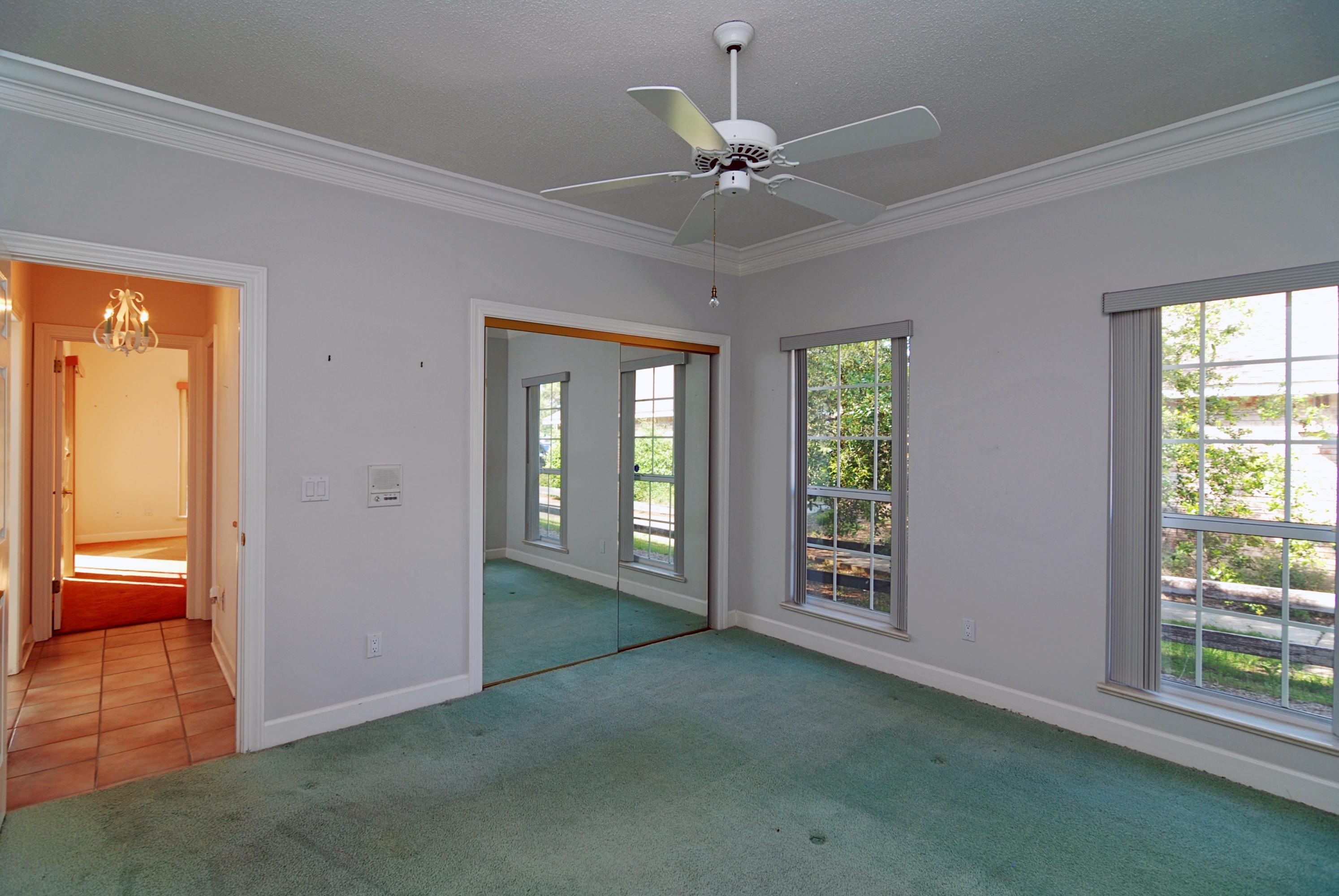 JOES BAYOU DESTIN - Residential