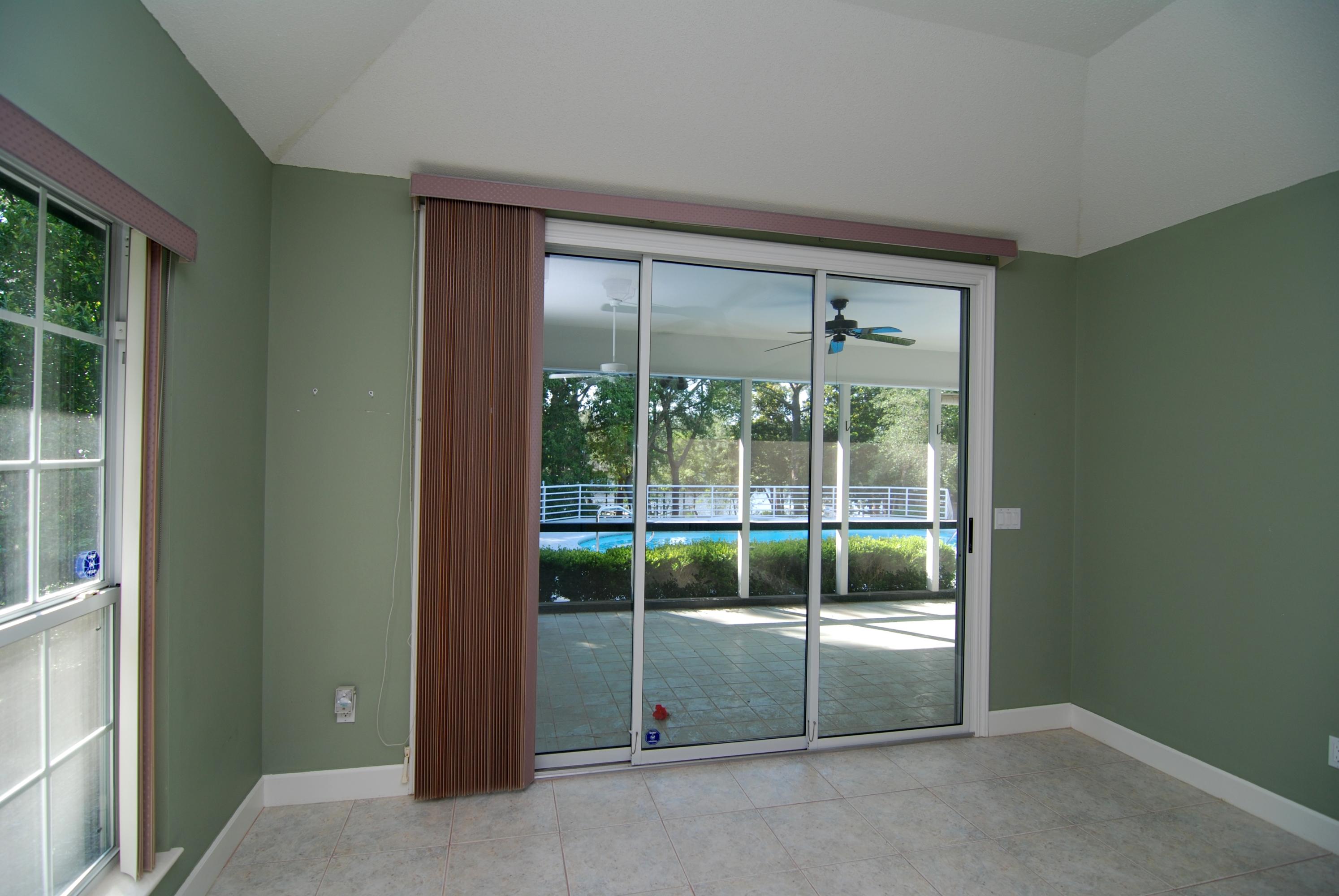 JOES BAYOU DESTIN - Residential