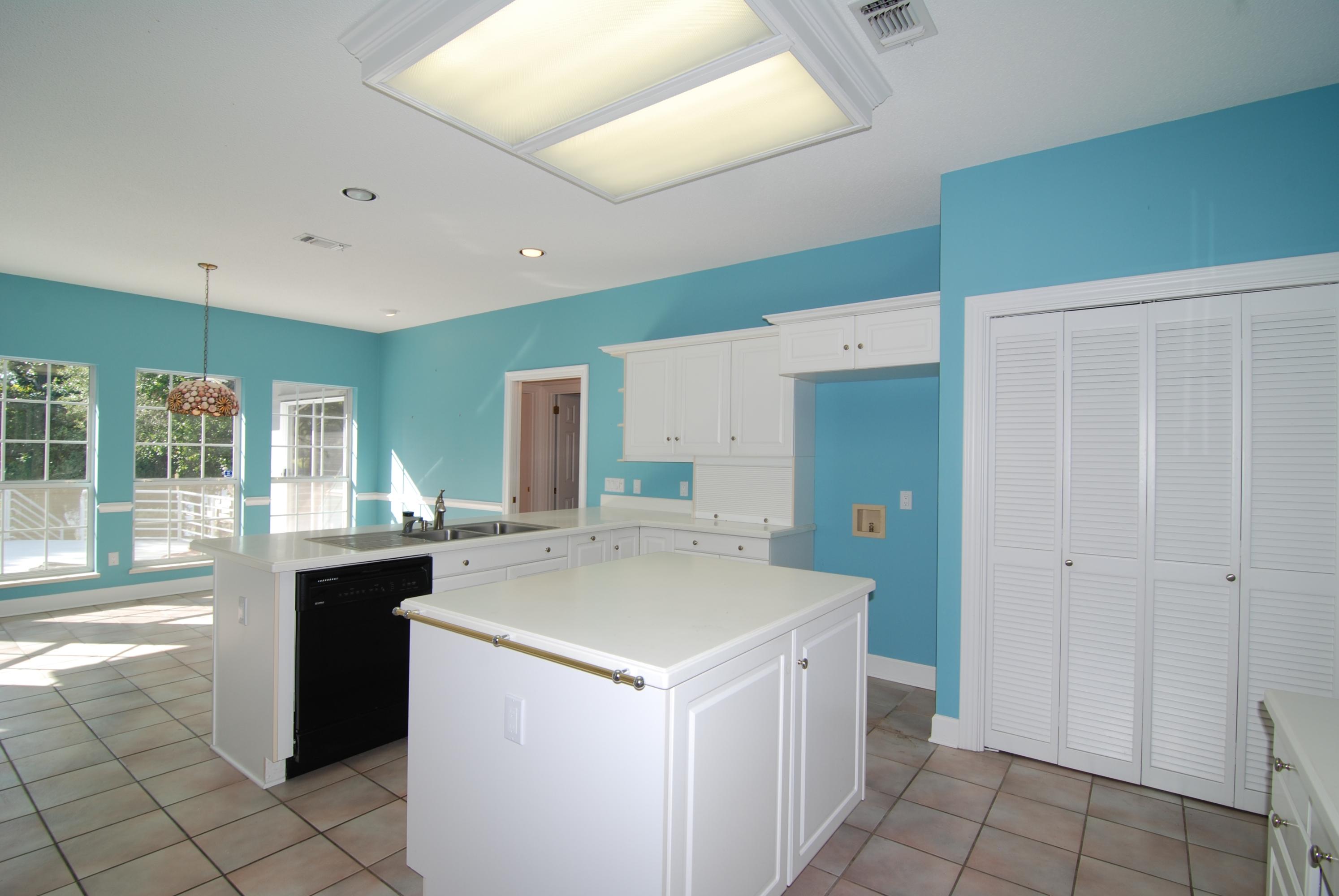 JOES BAYOU DESTIN - Residential