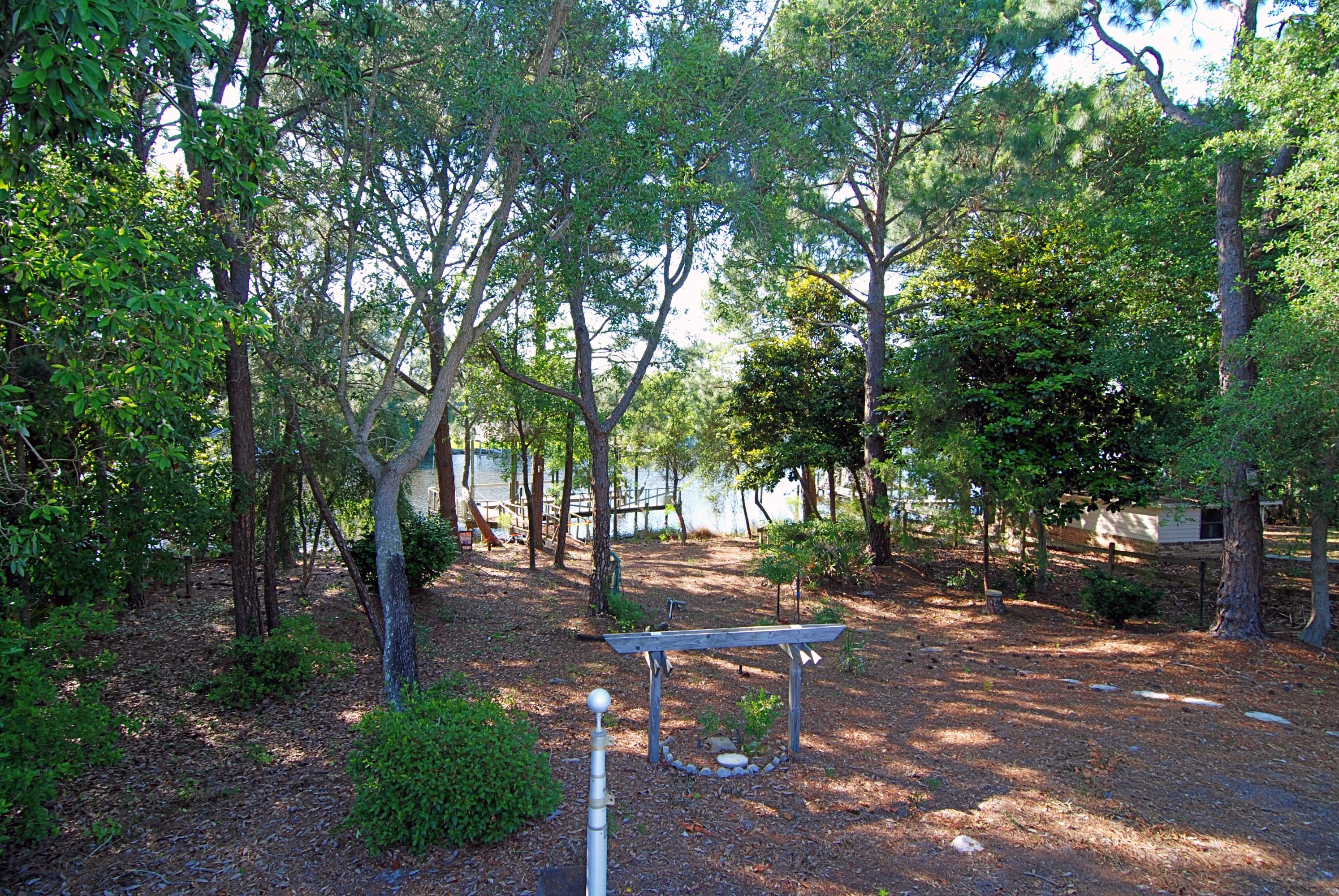 JOES BAYOU DESTIN - Residential