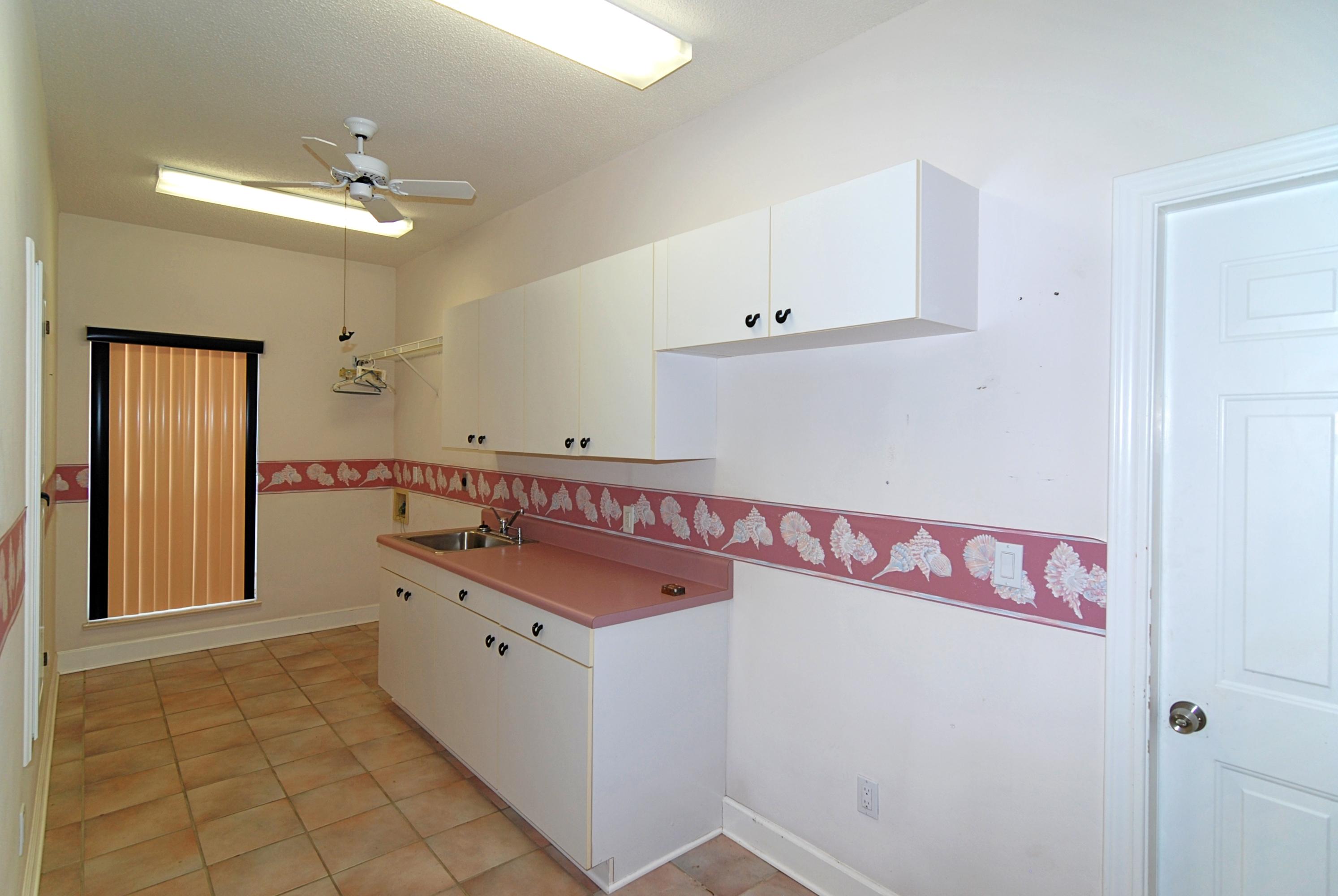 JOES BAYOU DESTIN - Residential