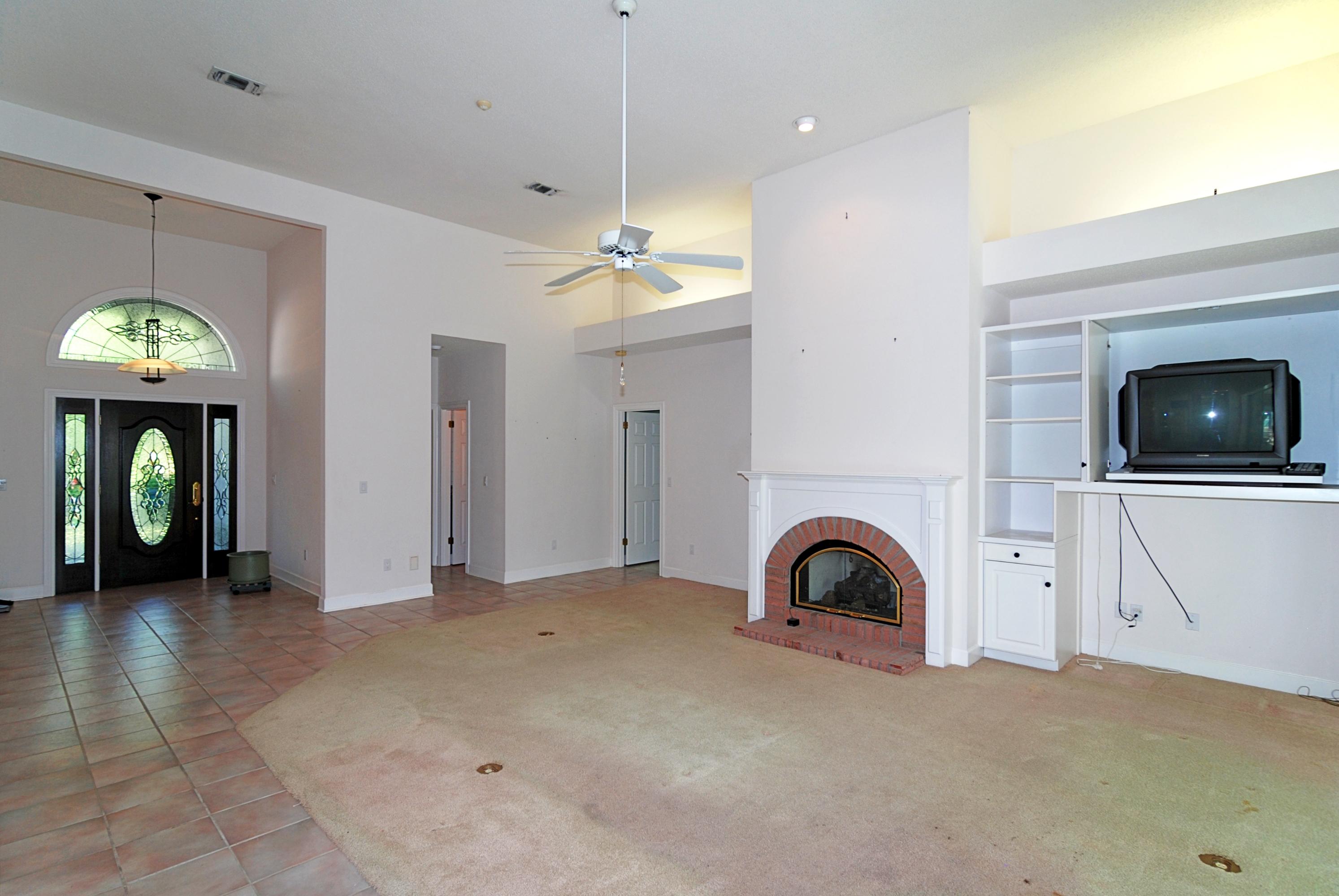 JOES BAYOU DESTIN - Residential