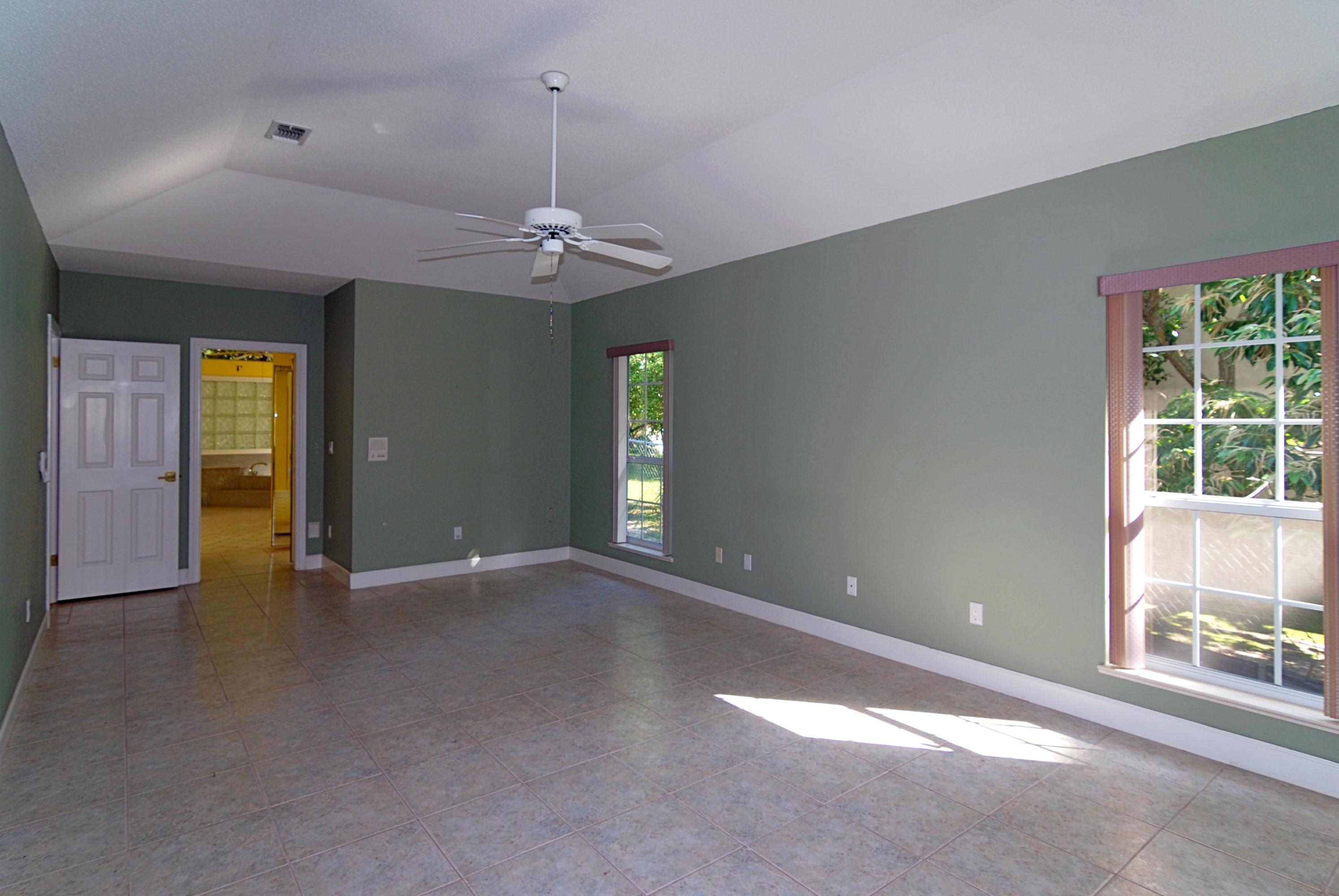 JOES BAYOU DESTIN - Residential