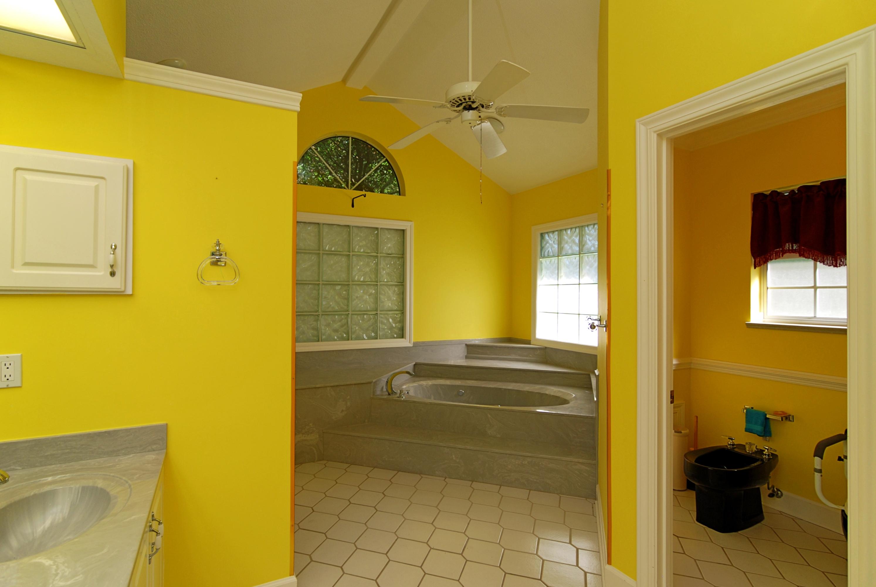 JOES BAYOU DESTIN - Residential