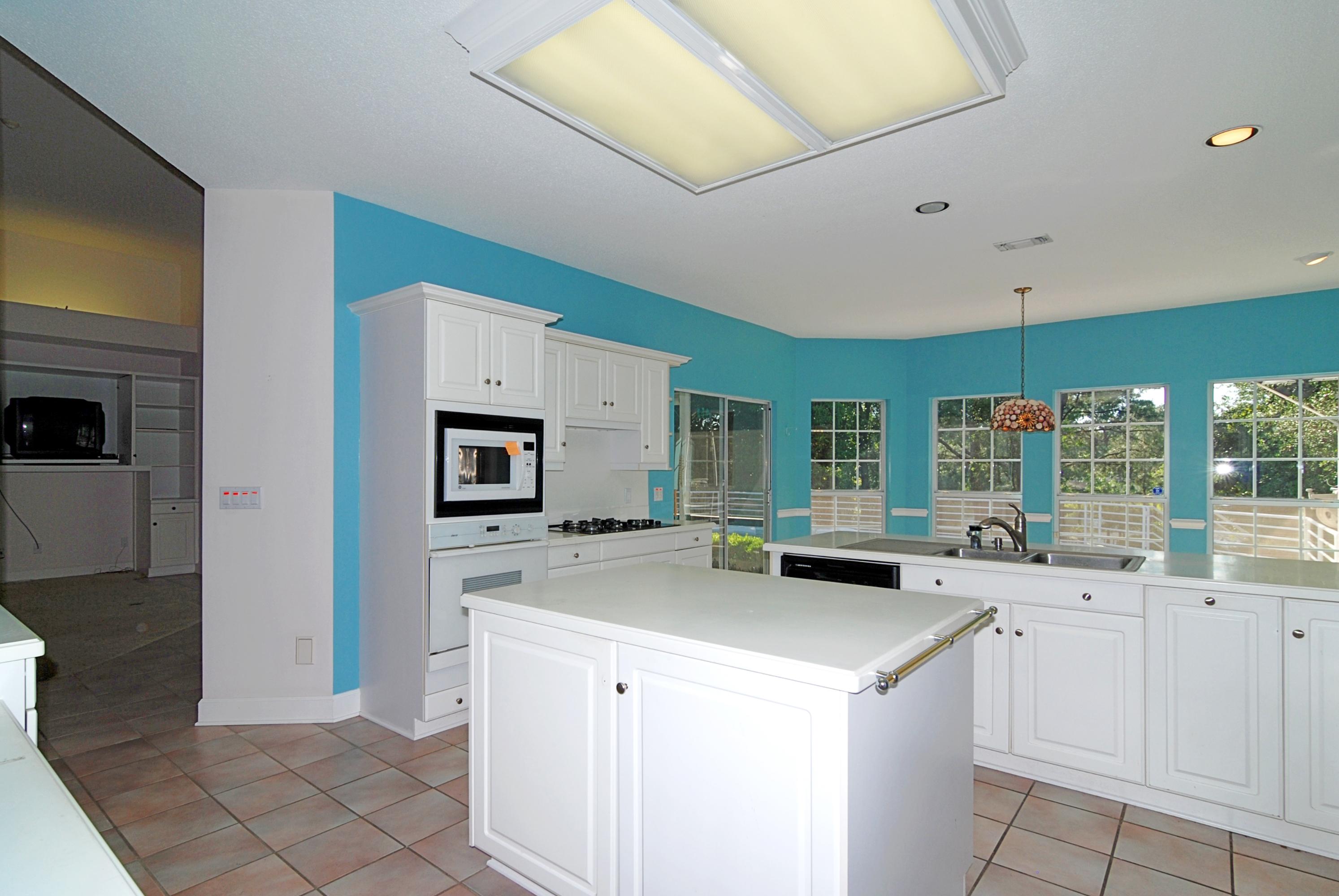 JOES BAYOU DESTIN - Residential