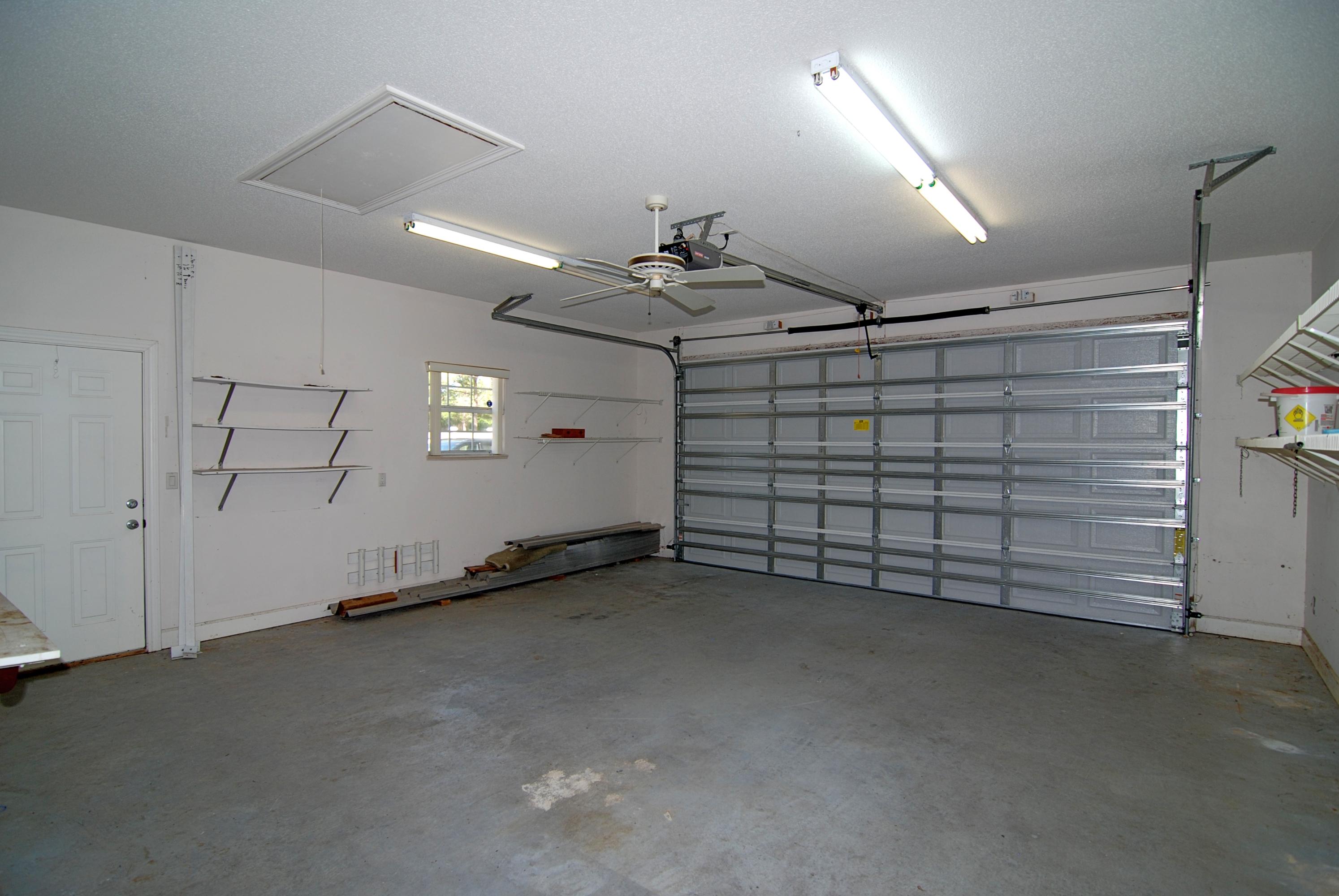 JOES BAYOU DESTIN - Residential