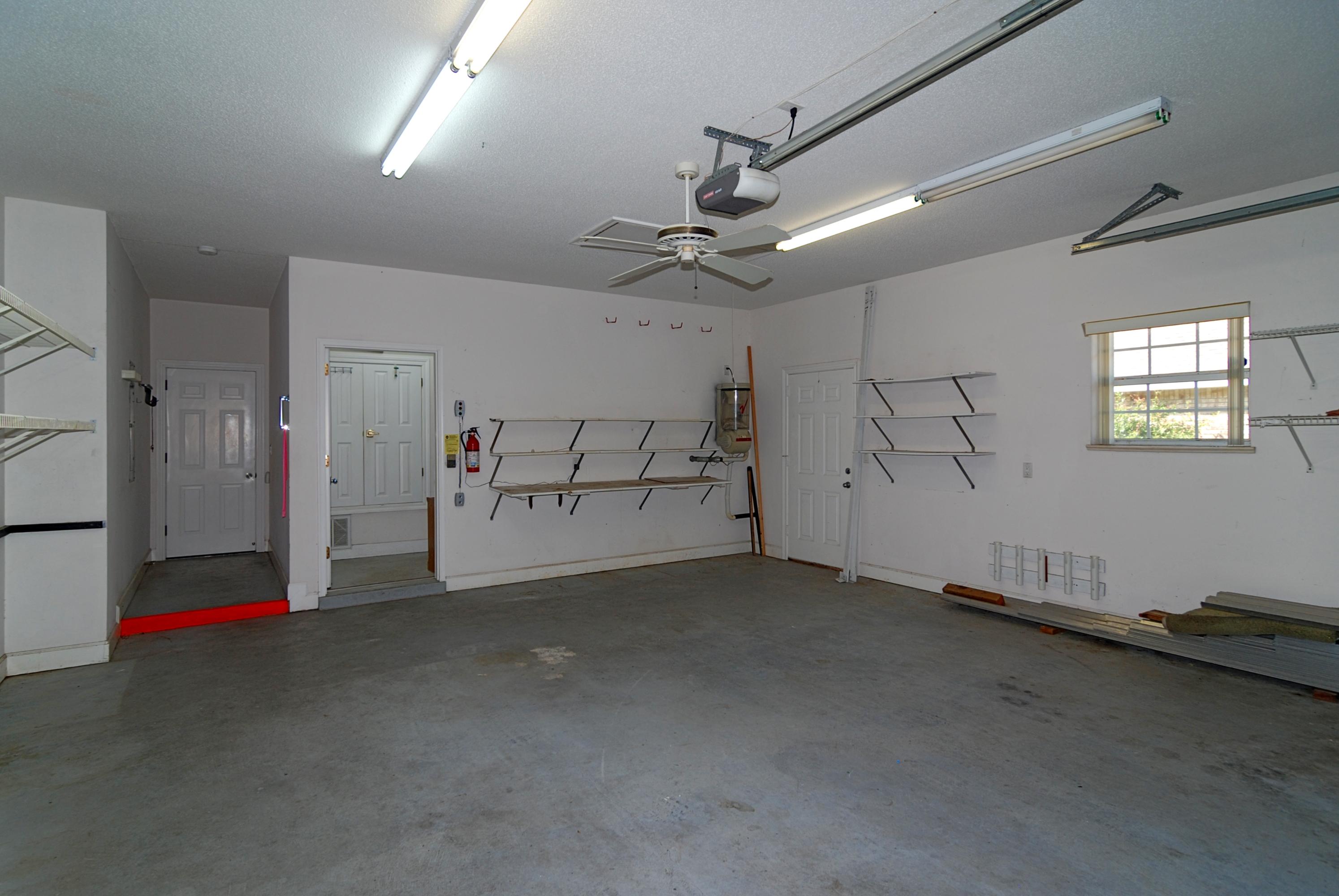 JOES BAYOU DESTIN - Residential