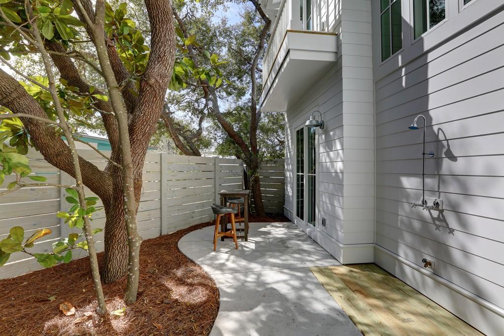 BLUE MOUNTAIN BEACH - Residential