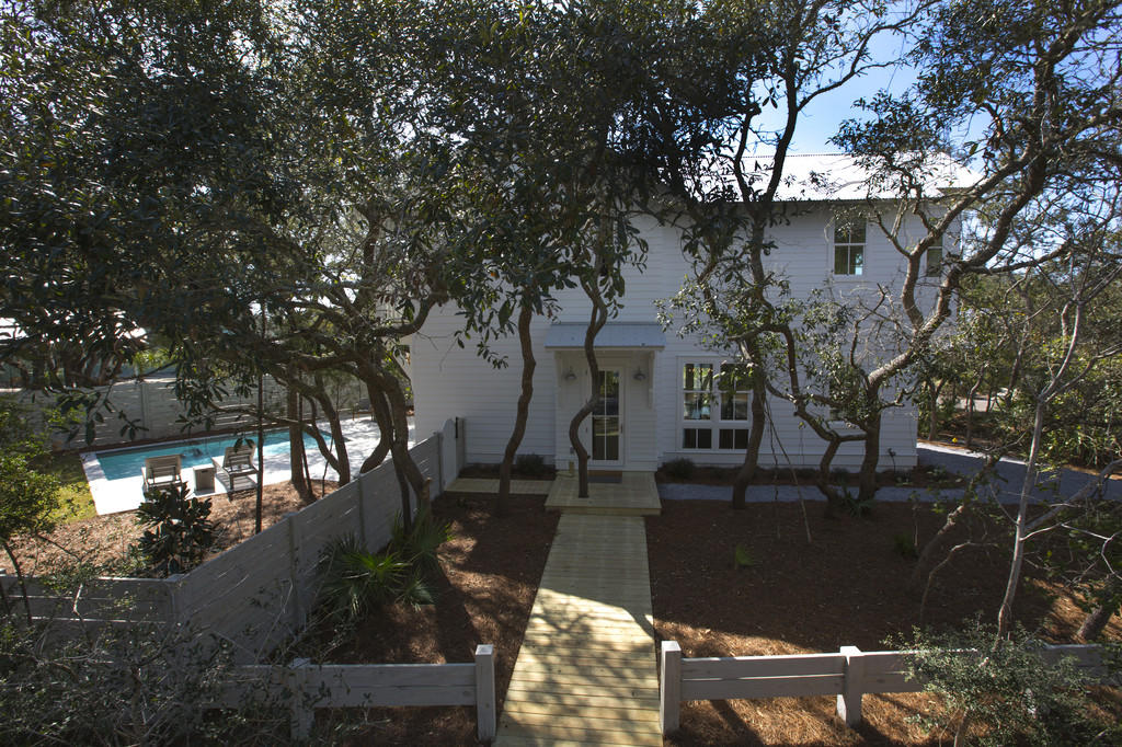 BLUE MOUNTAIN BEACH - Residential