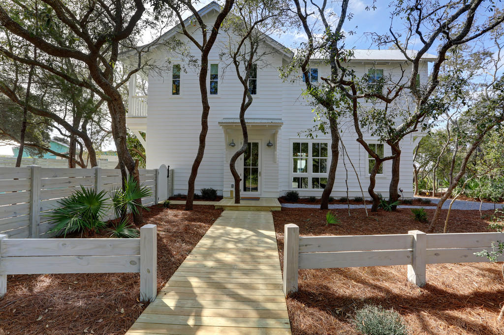 BLUE MOUNTAIN BEACH - Residential