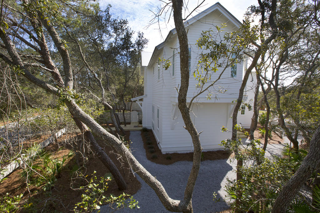 BLUE MOUNTAIN BEACH - Residential