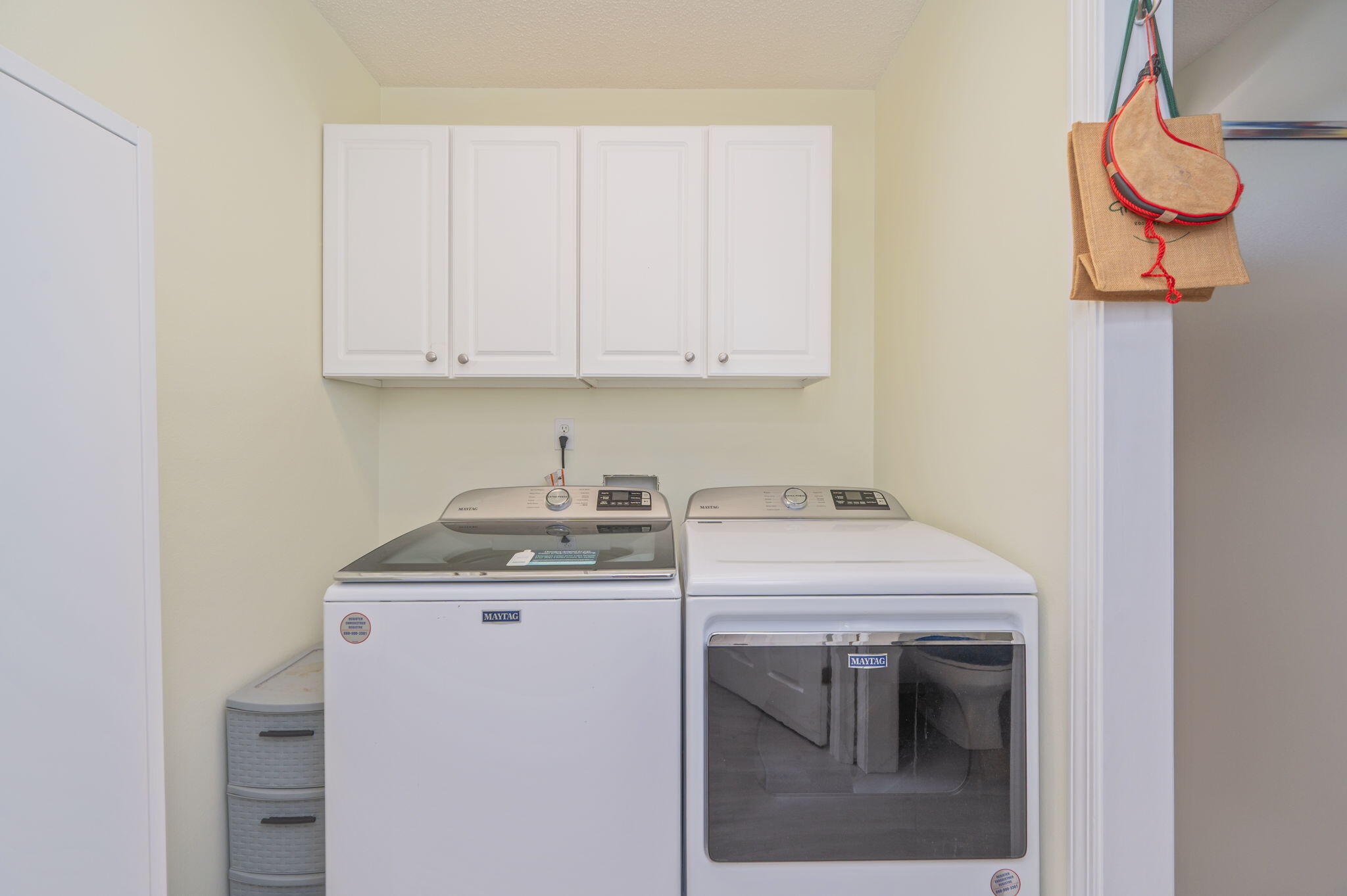 HIDDEN SPRINGS - Residential