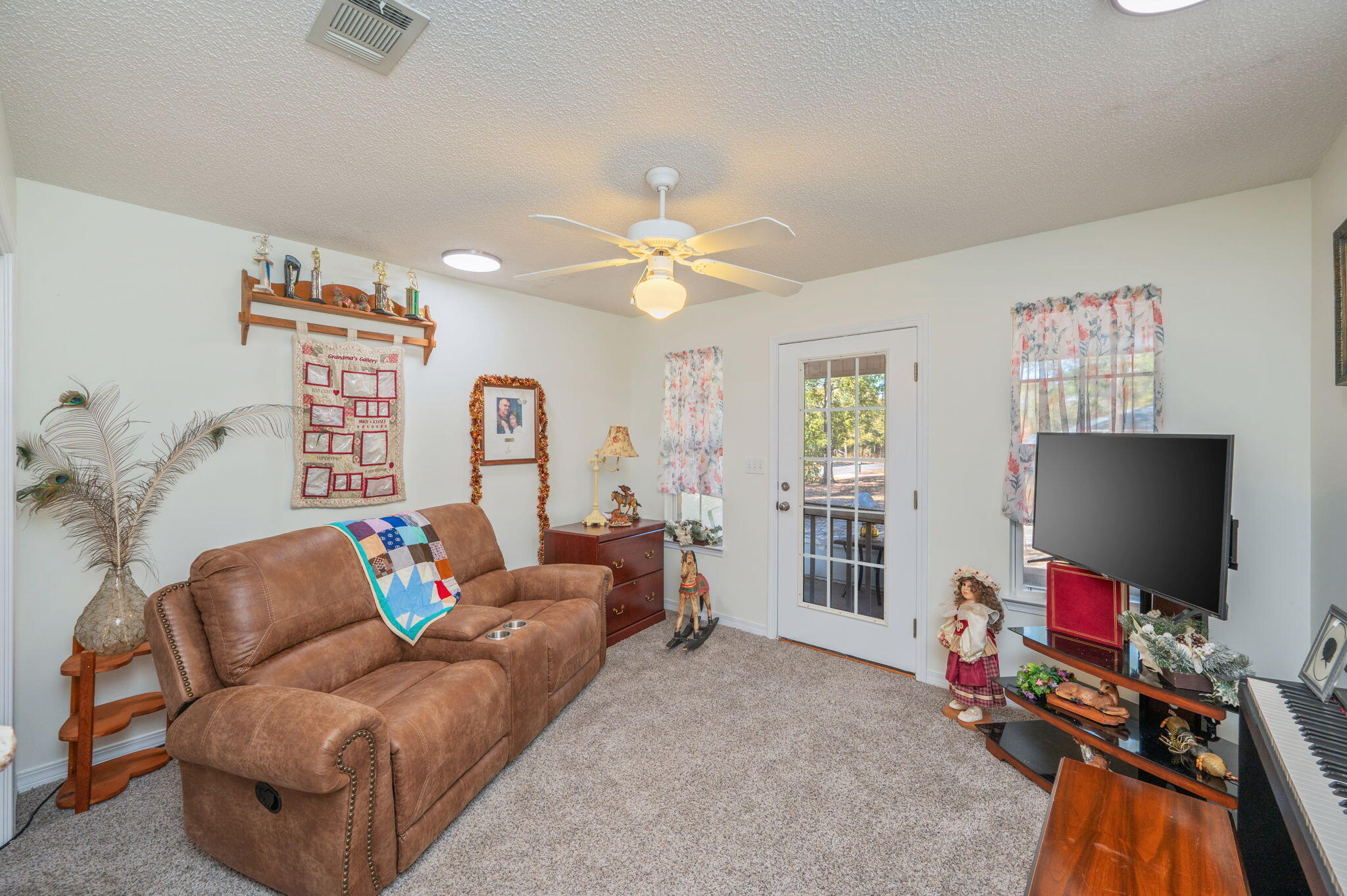 HIDDEN SPRINGS - Residential