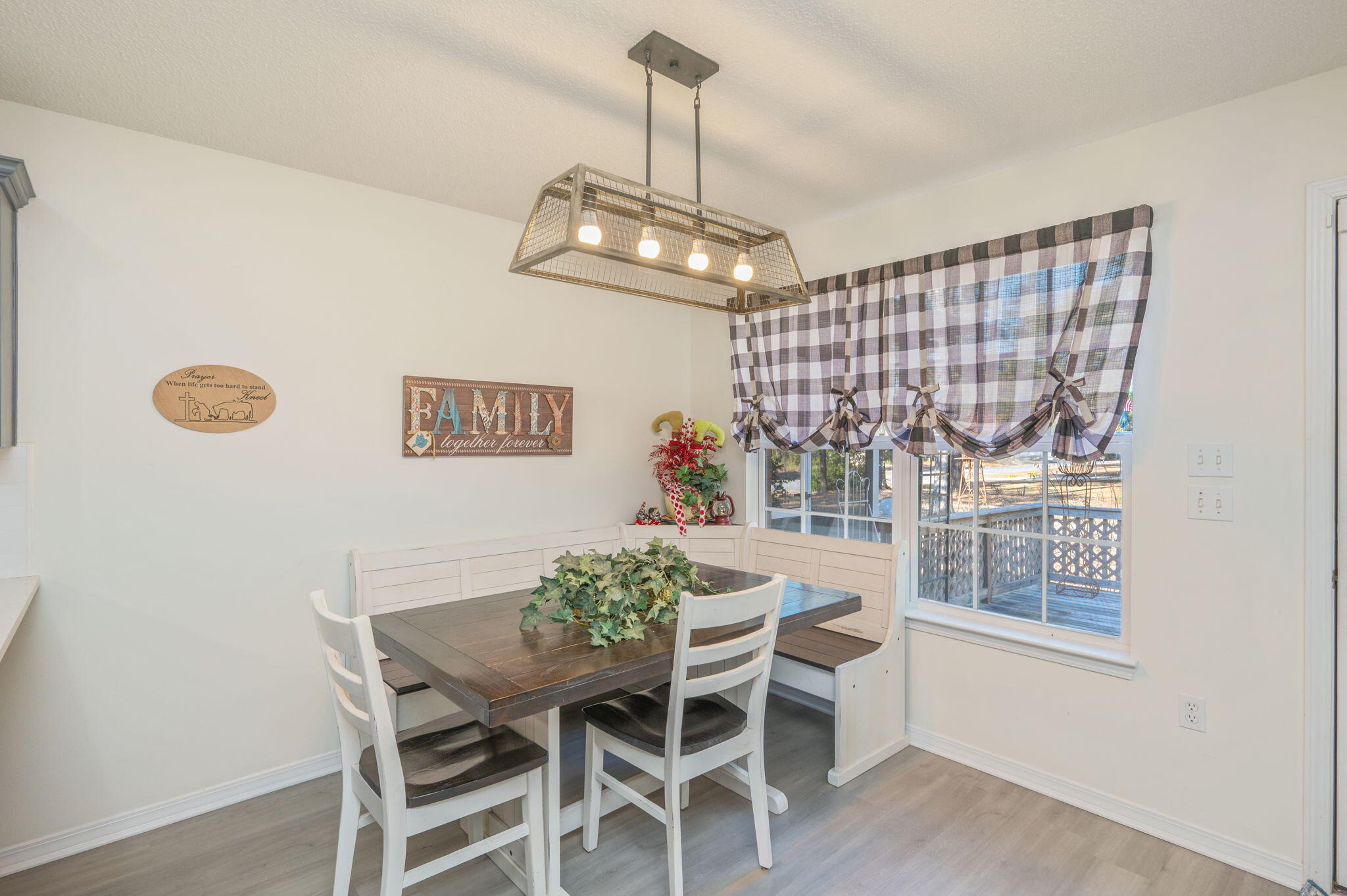 HIDDEN SPRINGS - Residential