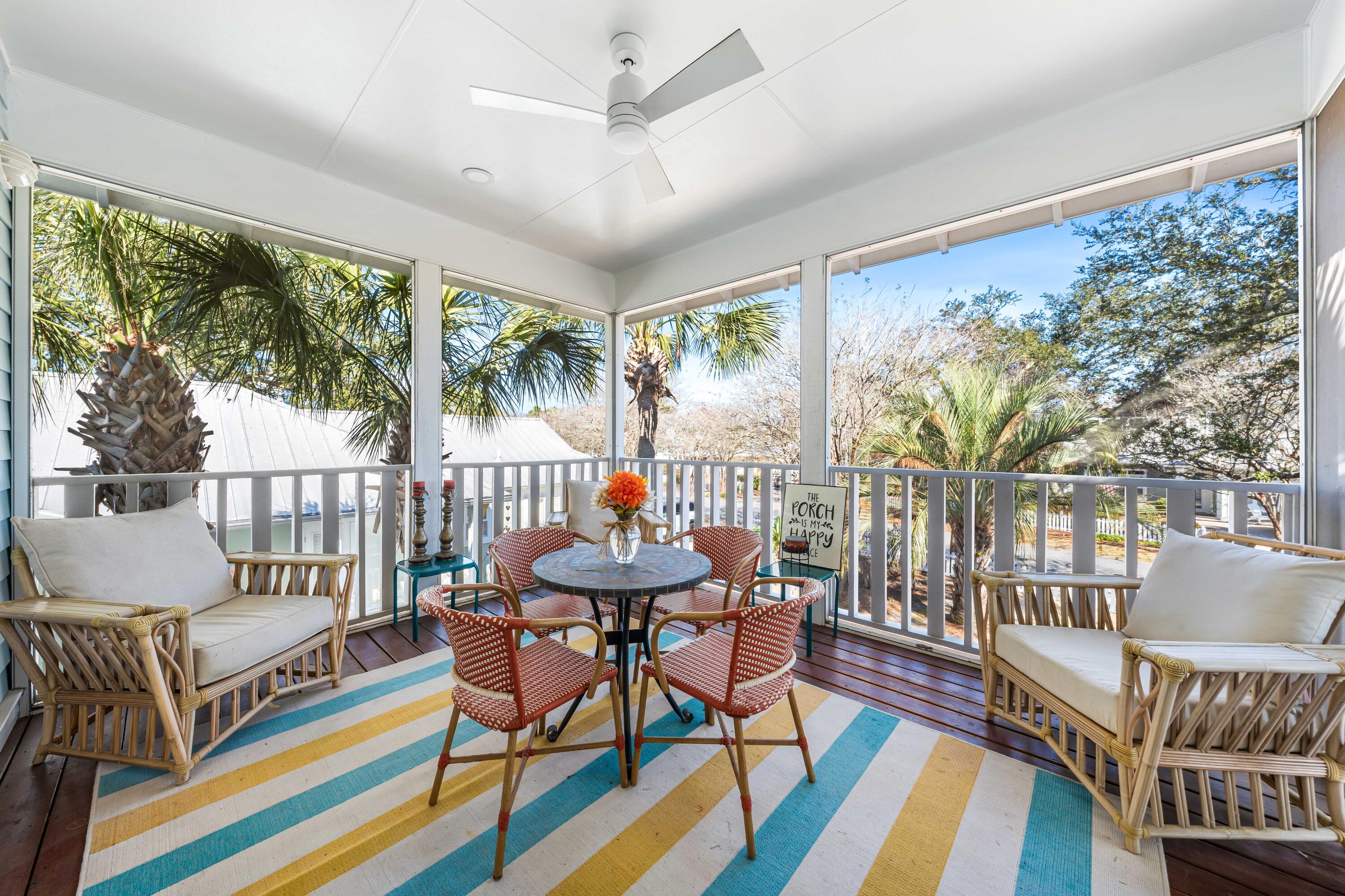 CRYSTAL LAKE - Residential