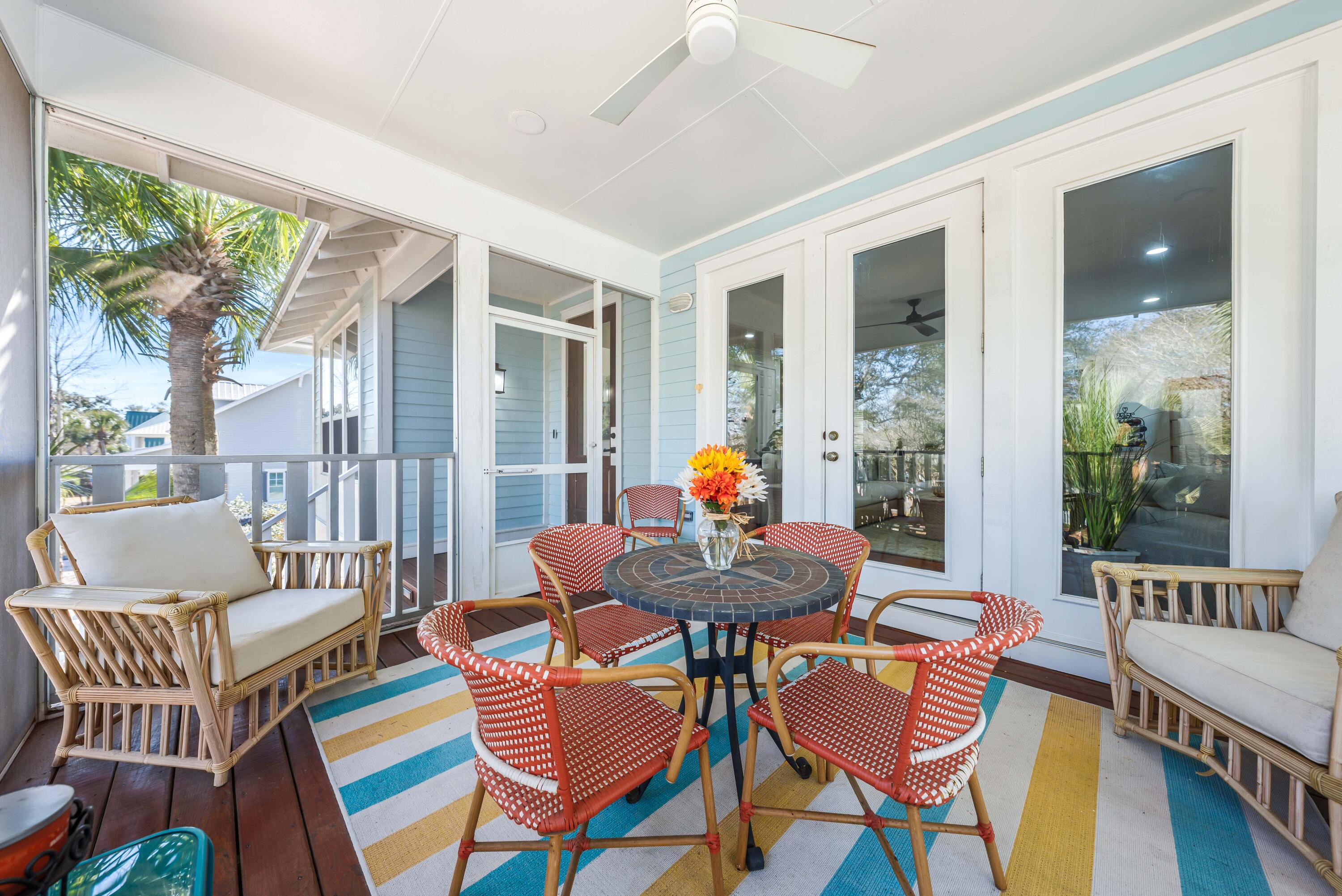 CRYSTAL LAKE - Residential